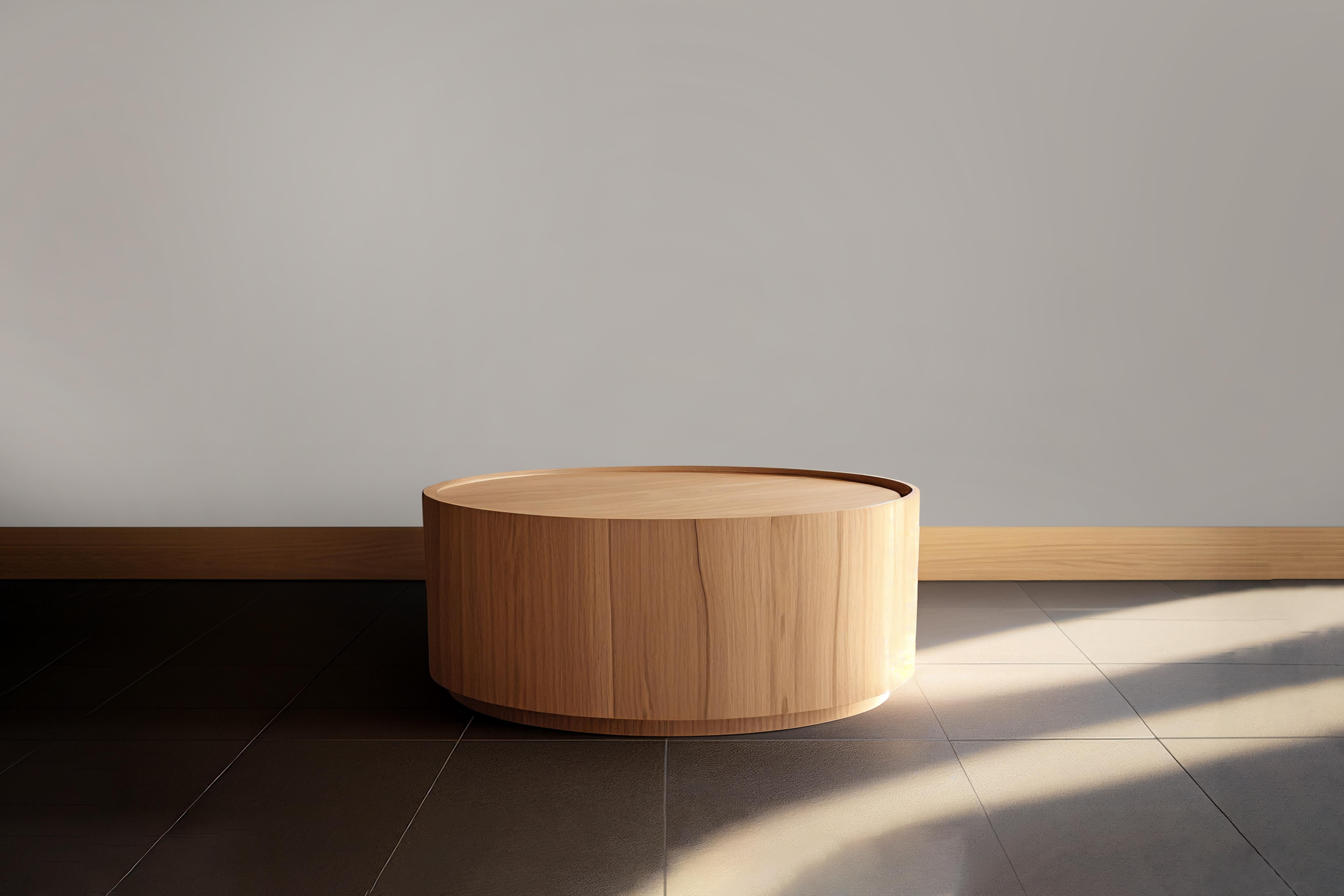 Mid-Century Modern Table basse ronde en placage d'Oak Oak par NONO Furniture en vente