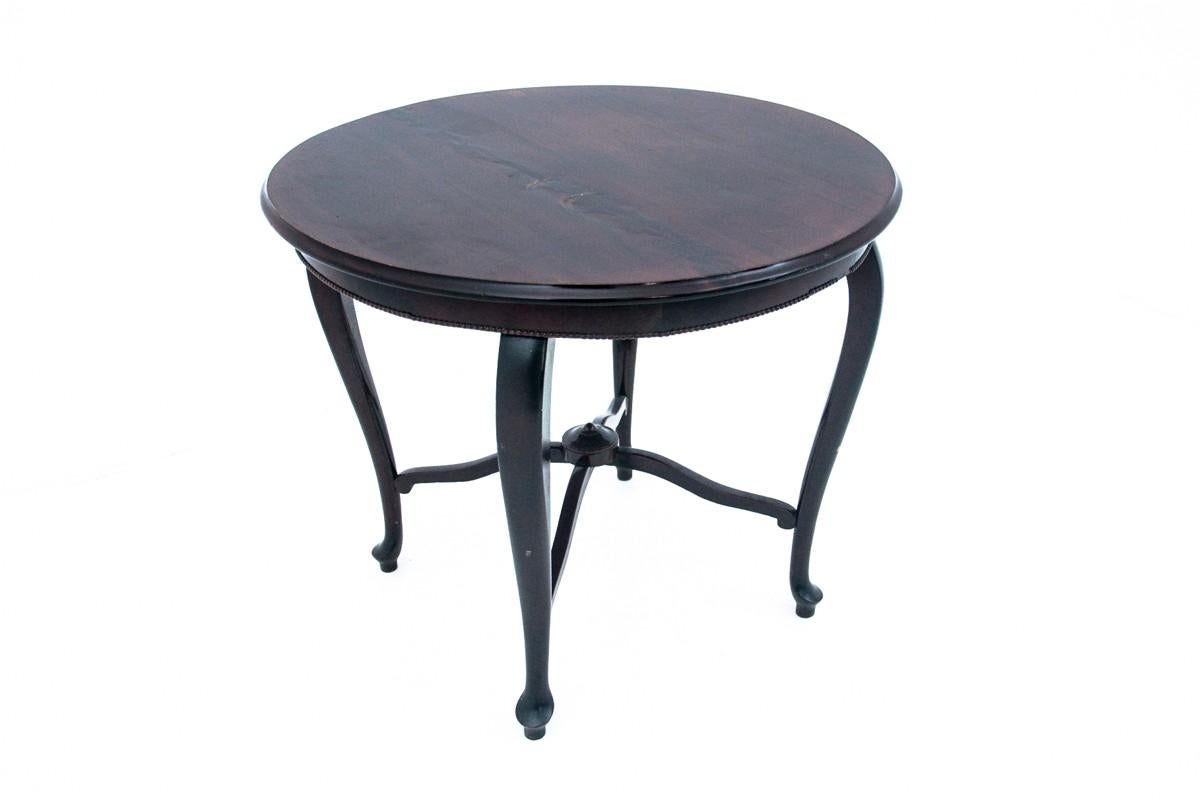 19th Century Round Coffee Table, Northern Europe, circa 1900 For Sale