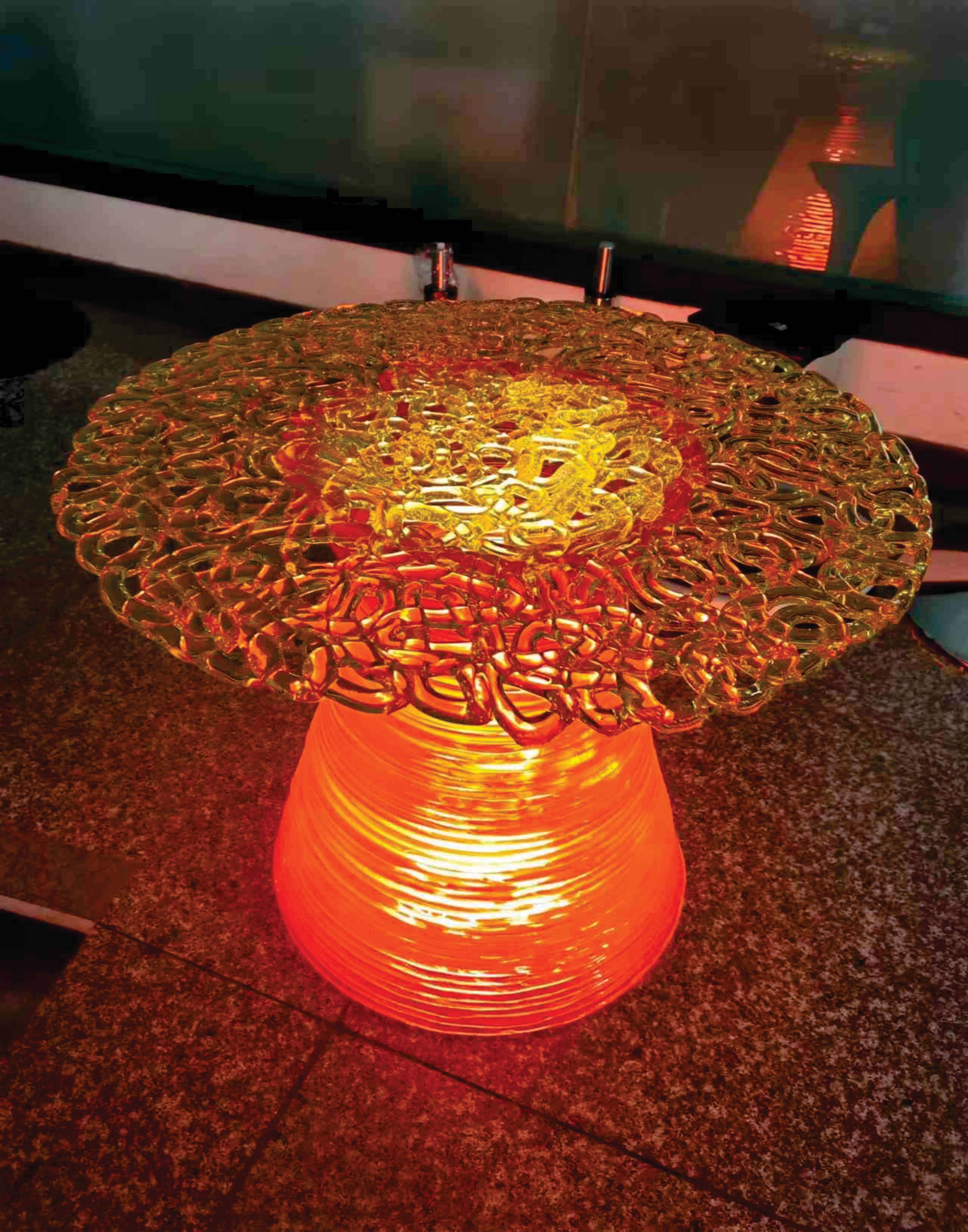 Art Deco Round Coffee Table – Purple Touch – A Mesmerizing Fusion of Light and Design For Sale