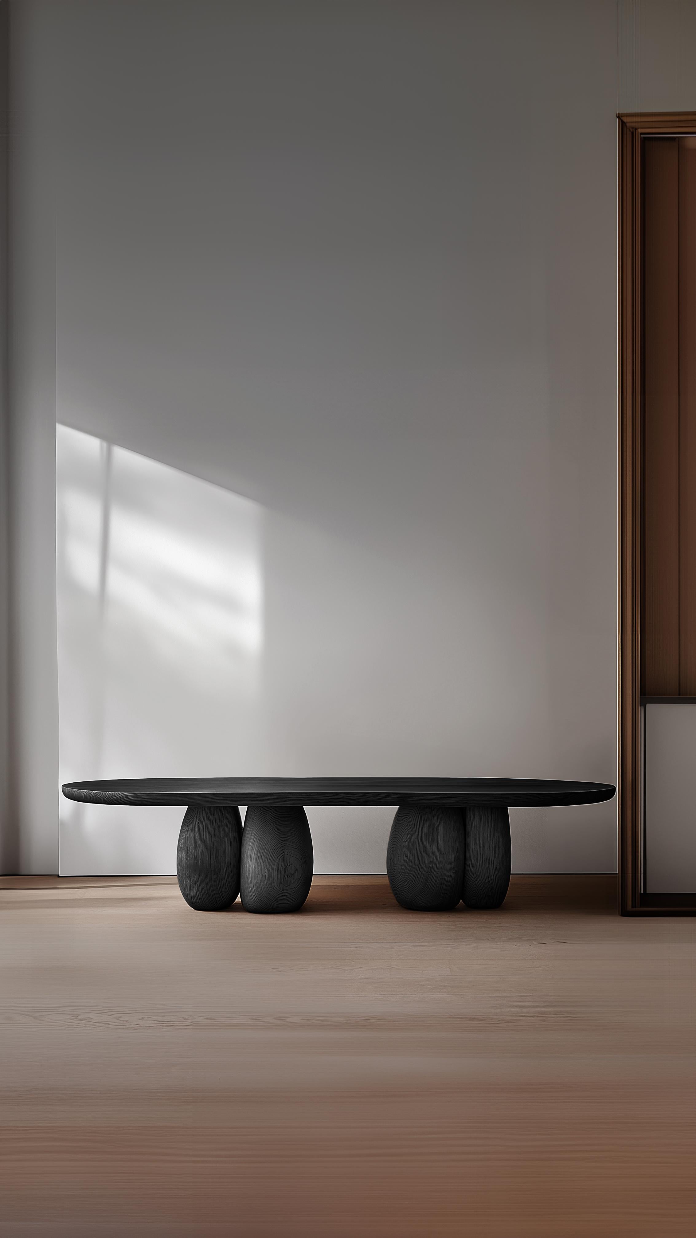 Bois de feuillus Table basse ronde Serie 98 - Sereno by Joel Escalona avec pied sculptural en galet en vente