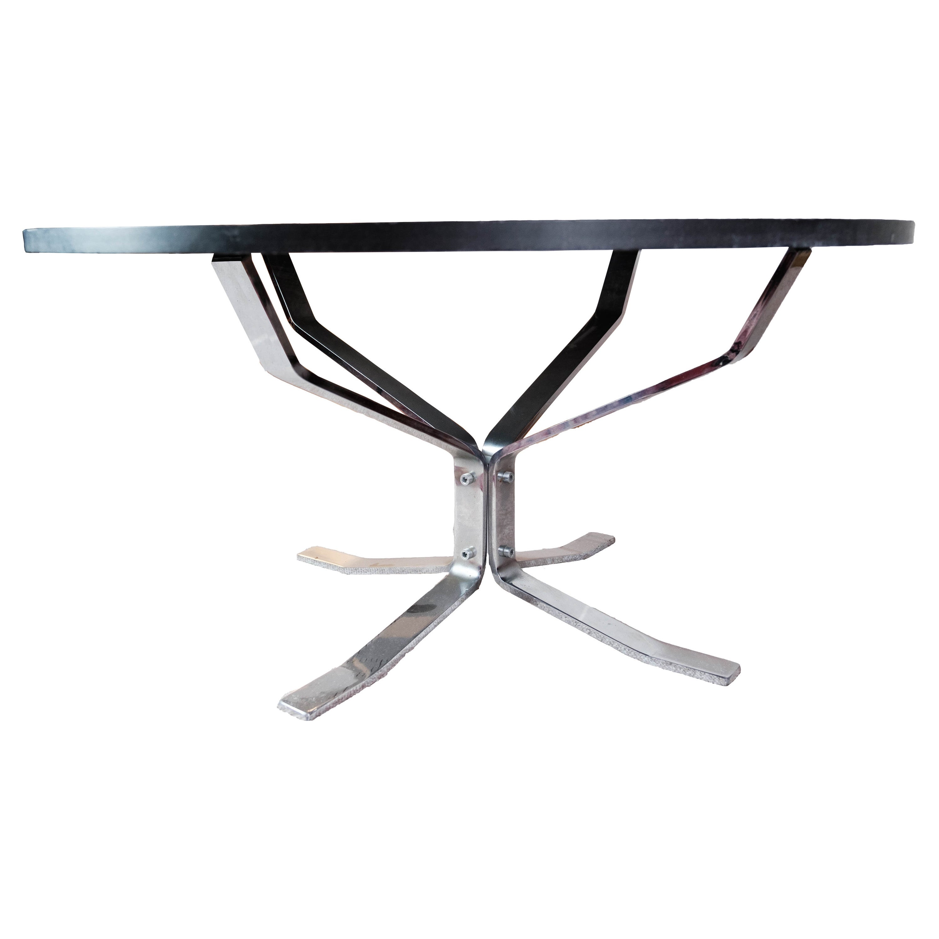 Mesa de centro redonda con placa de pizarra negra de Sigurd Ressell Falcon De los años 60 en venta