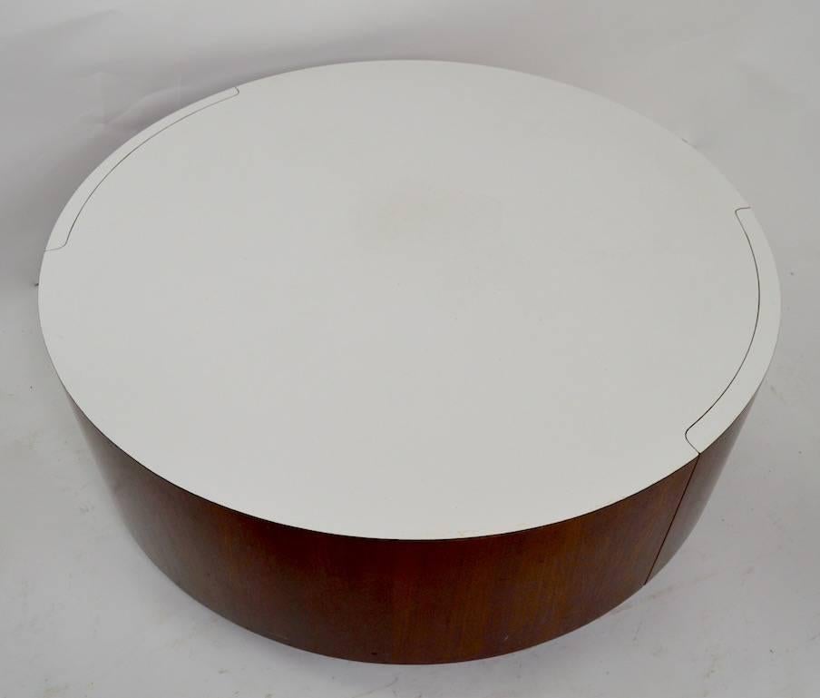 round coffee table with drawers