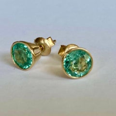 Round Colombian Emerald Stud Earrings 2.00 Carat 18K Gold