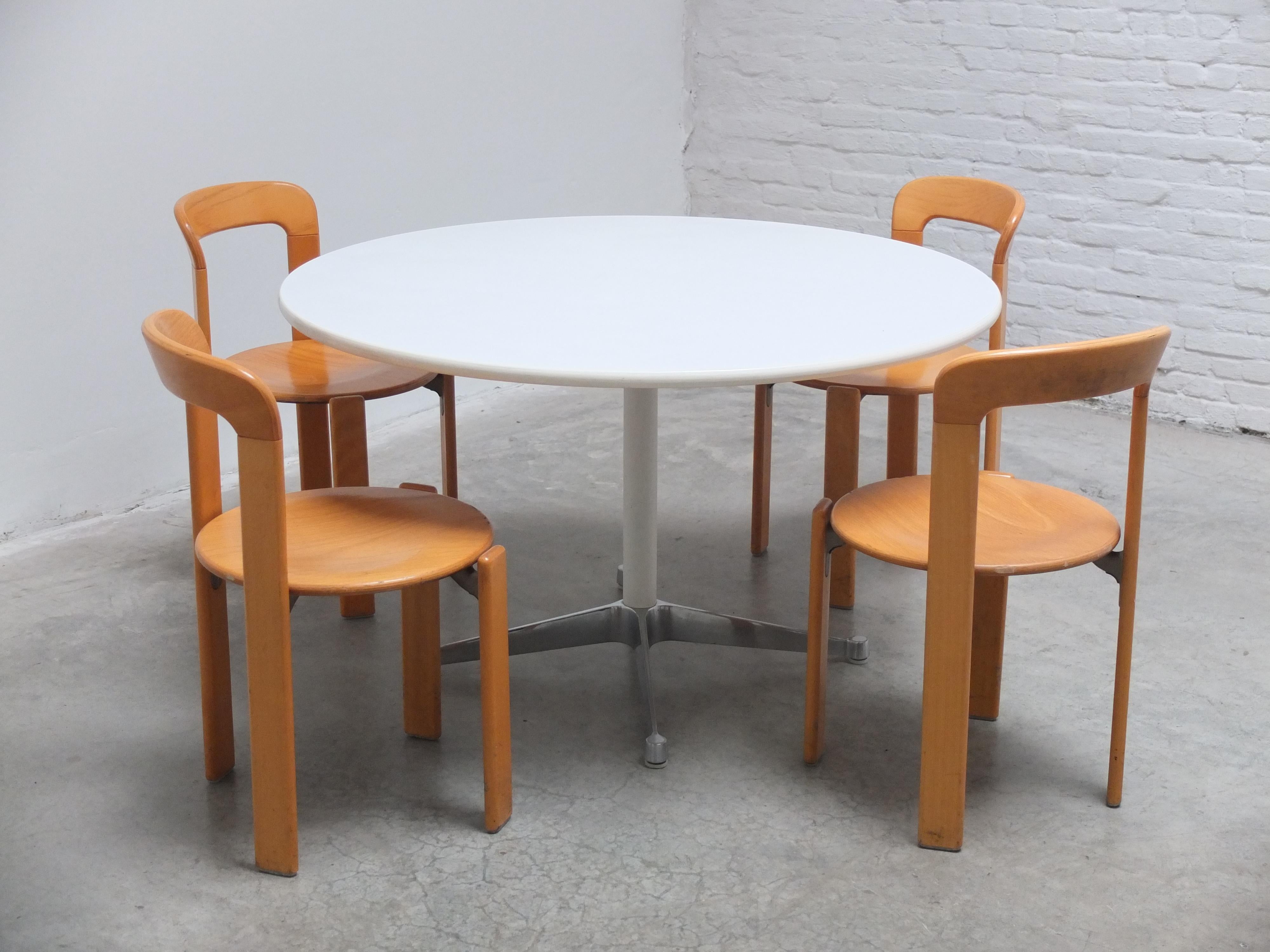 Table de conférence ou de salle à manger ronde de George Nelson pour Herman Miller, années 1960 en vente 4