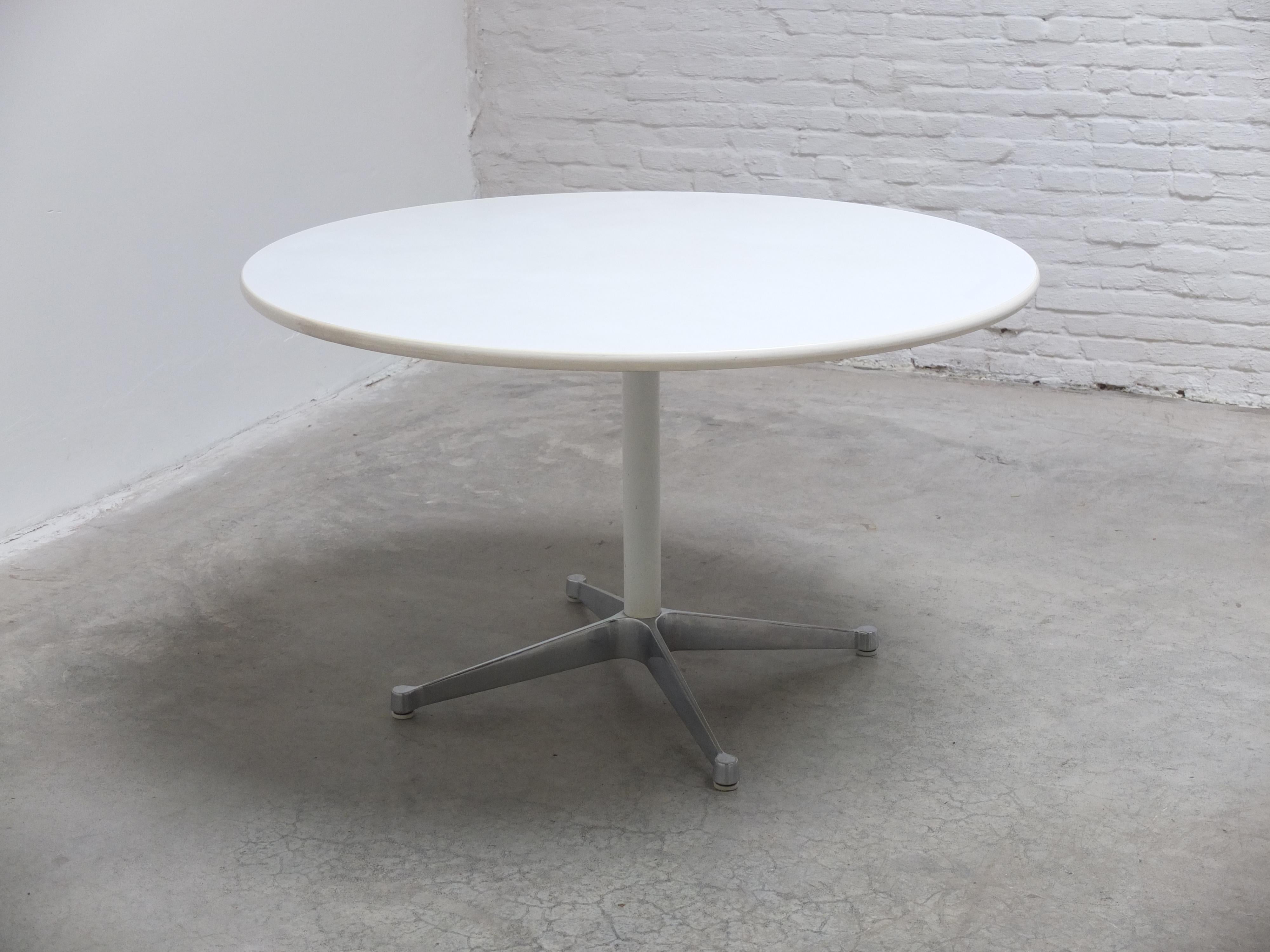 Table de conférence ou de salle à manger ronde de George Nelson pour Herman Miller, années 1960 en vente 6