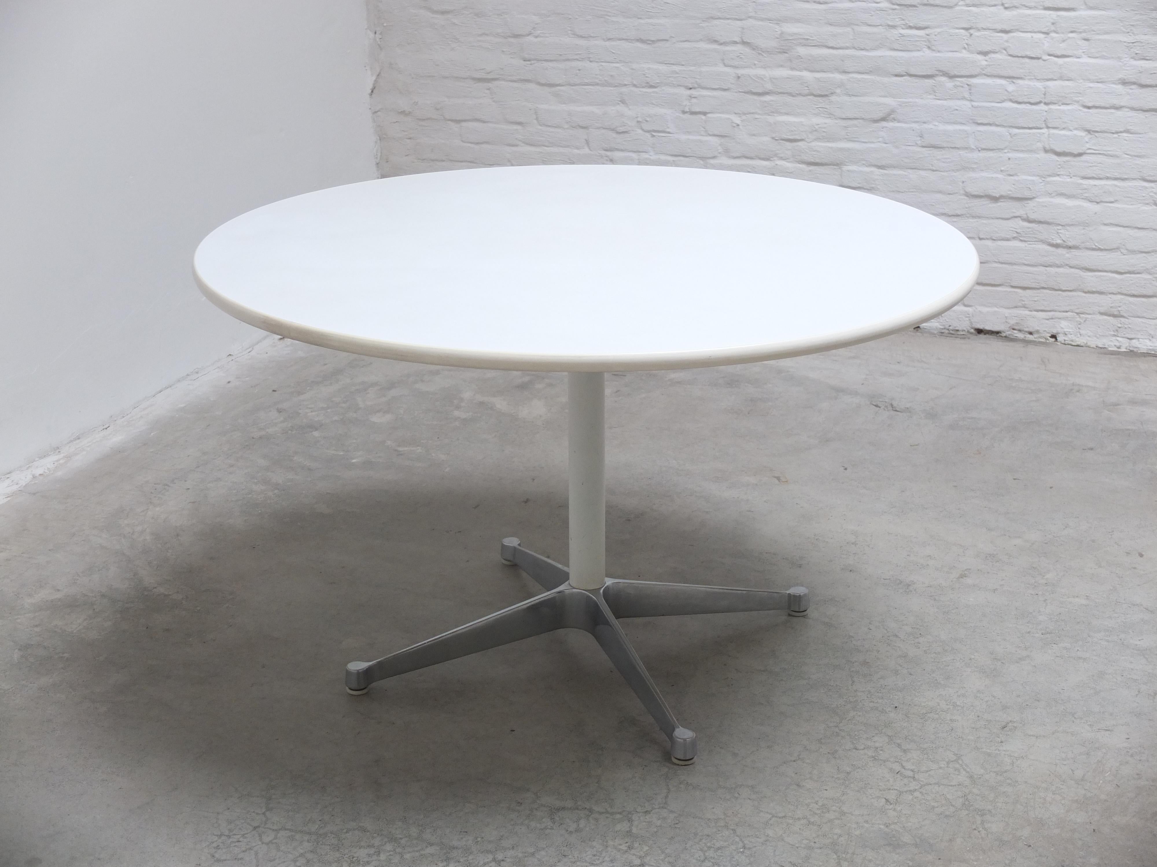 Mid-Century Modern Table de conférence ou de salle à manger ronde de George Nelson pour Herman Miller, années 1960 en vente