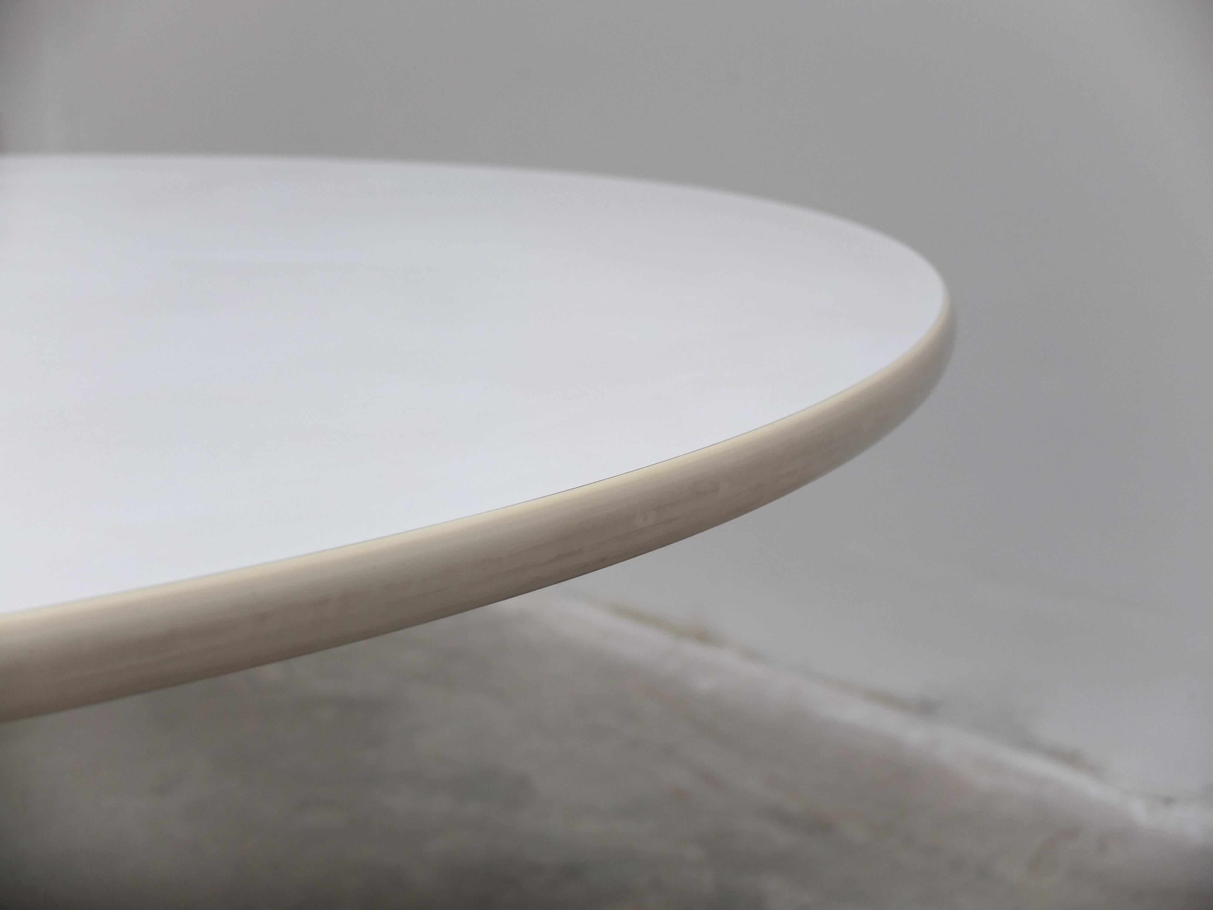Table de conférence ou de salle à manger ronde de George Nelson pour Herman Miller, années 1960 en vente 2