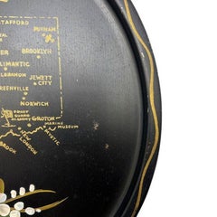 Plateau de service rond en étain noir et crème Connecticut Tourist Mountain-laurel