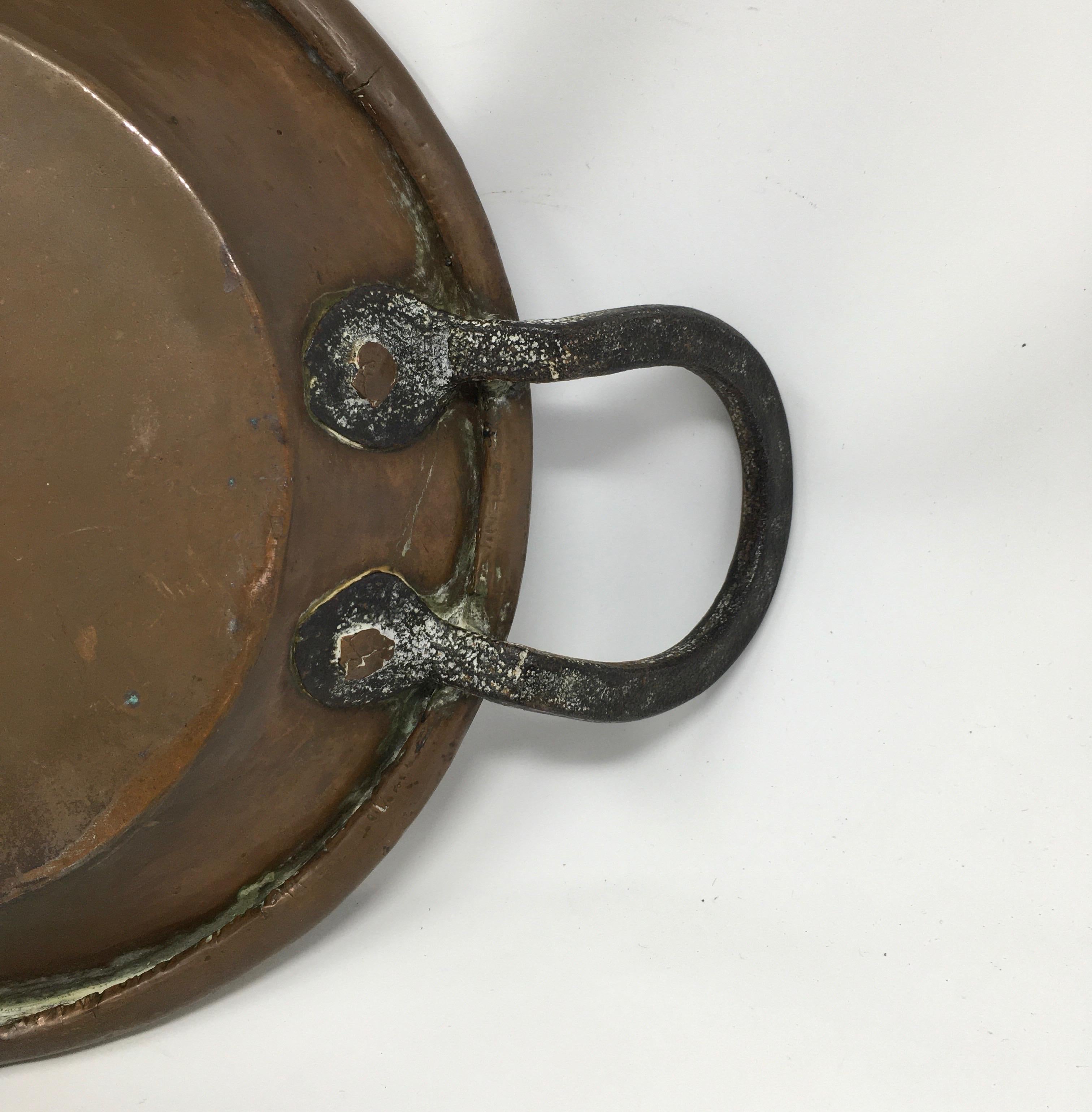 Round Copper Pot with Handles For Sale 6