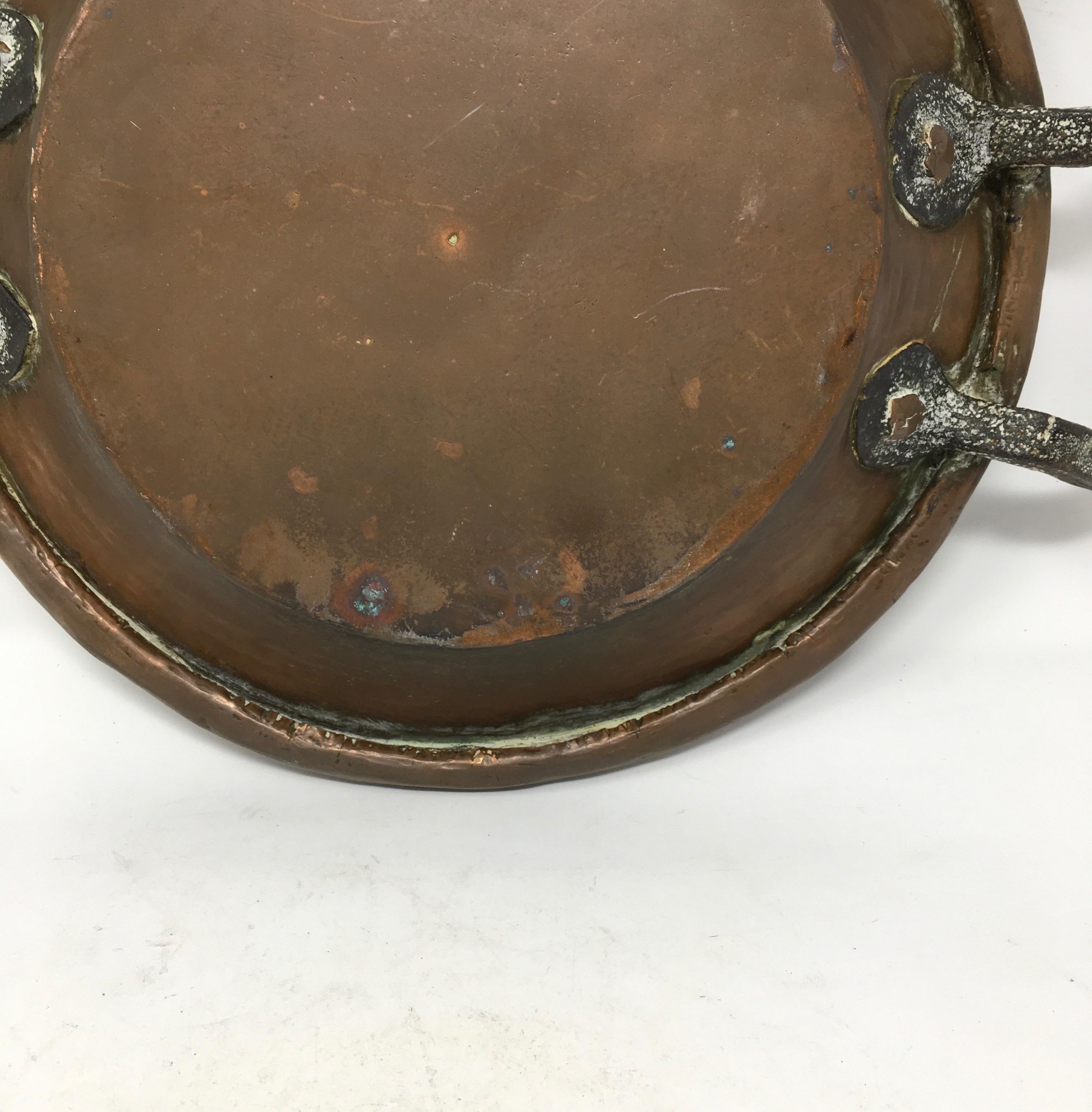 Round Copper Pot with Handles For Sale 7