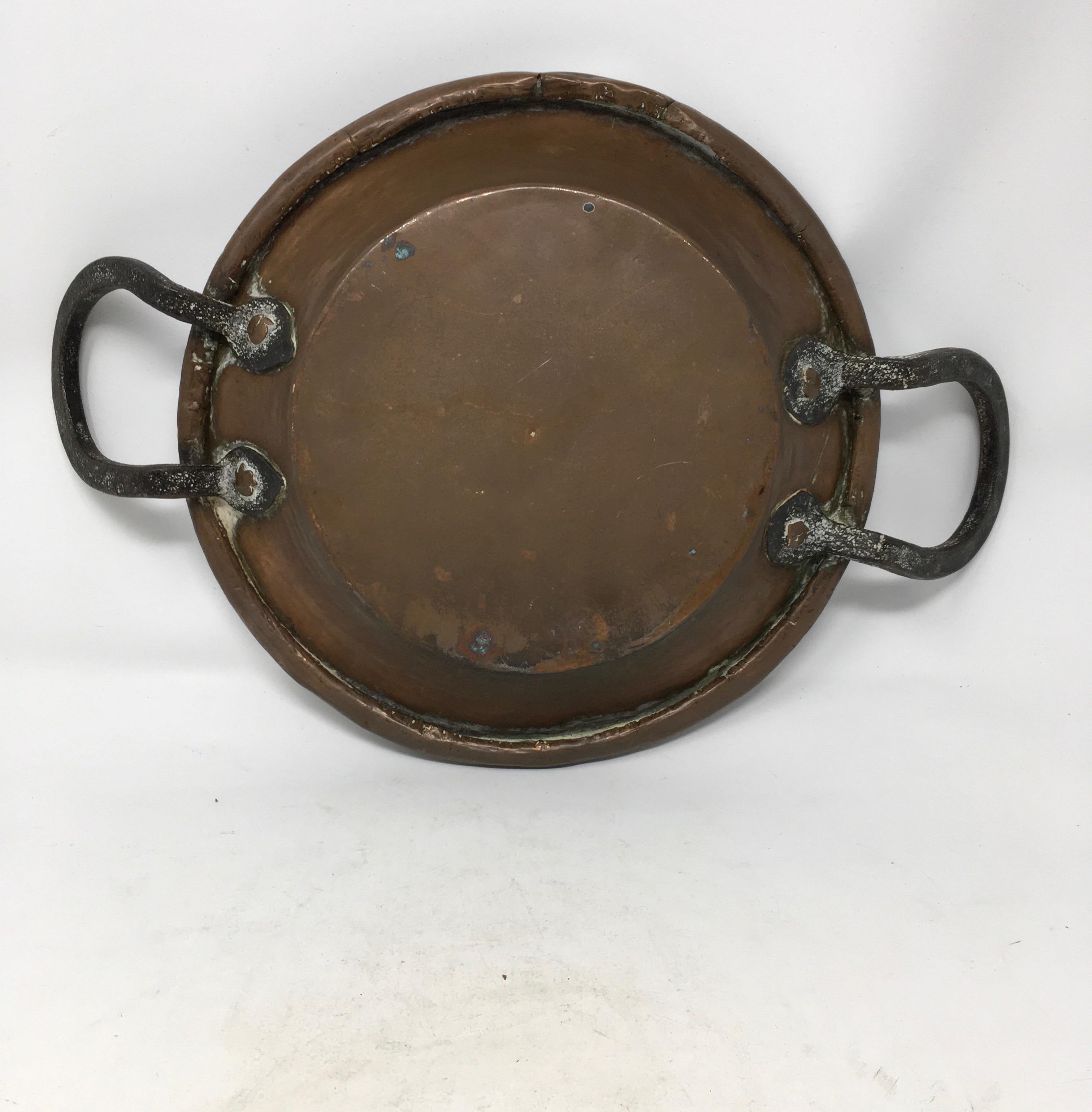 Round Copper Pot with Handles For Sale 3