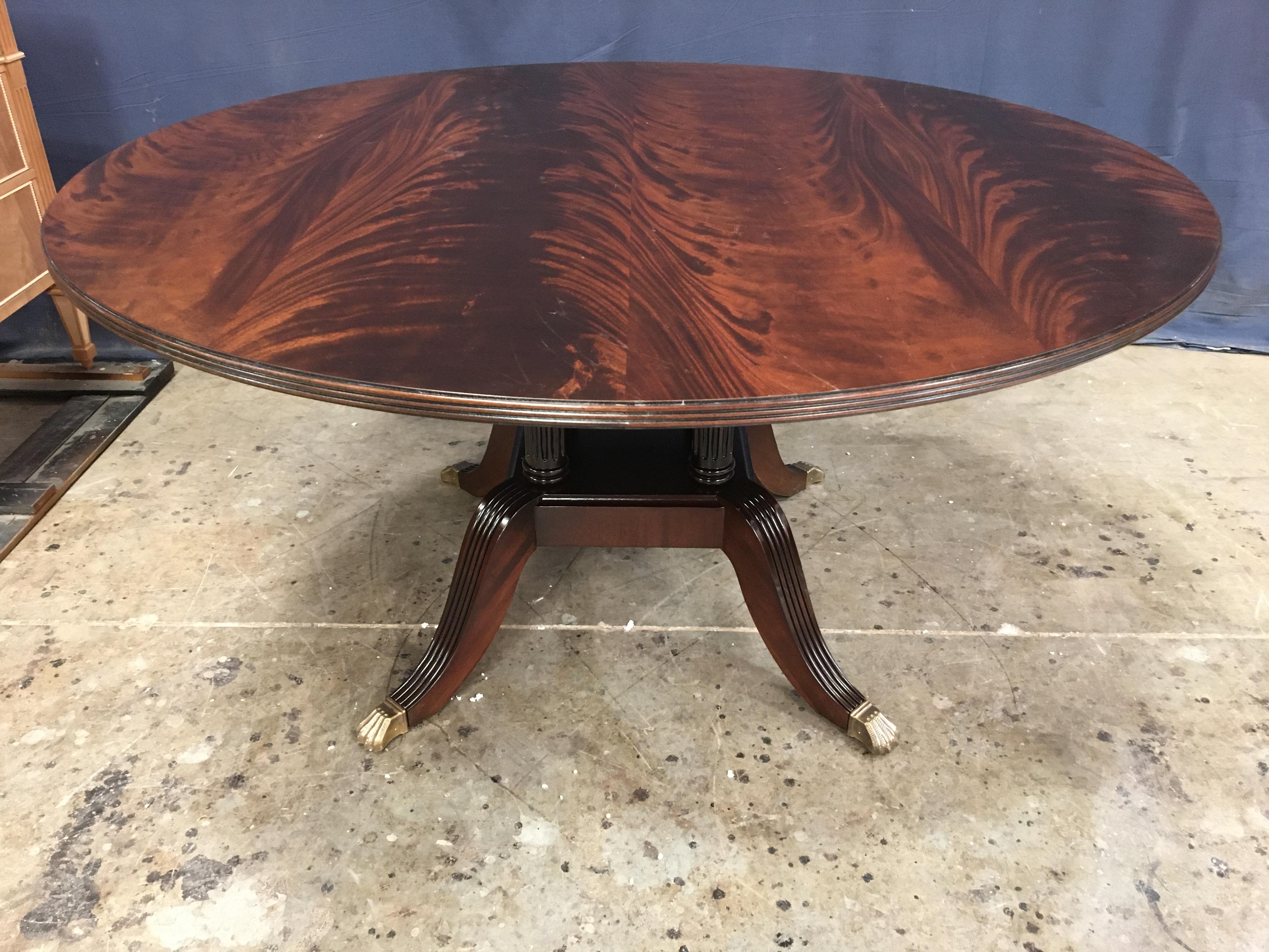 Round Crotch Mahogany Georgian Style Pedestal Dining Table by Leighton Hall For Sale 1