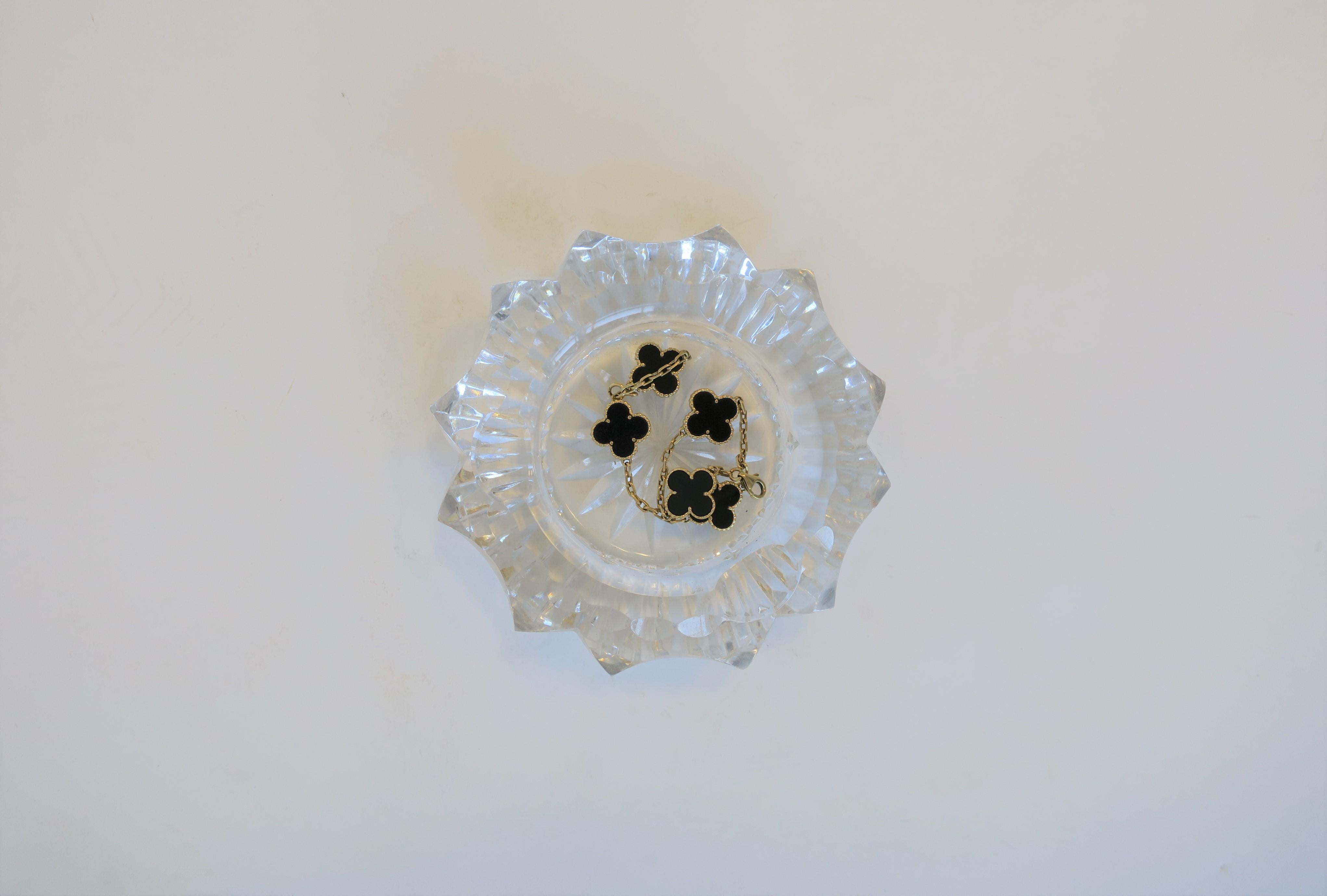 Aschenbecher oder Schmuckschale aus Kristall im Zustand „Gut“ im Angebot in New York, NY