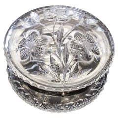 Boîte en cristal rond antique du 19ème siècle attribuée à Pairpoint Mfg Co.