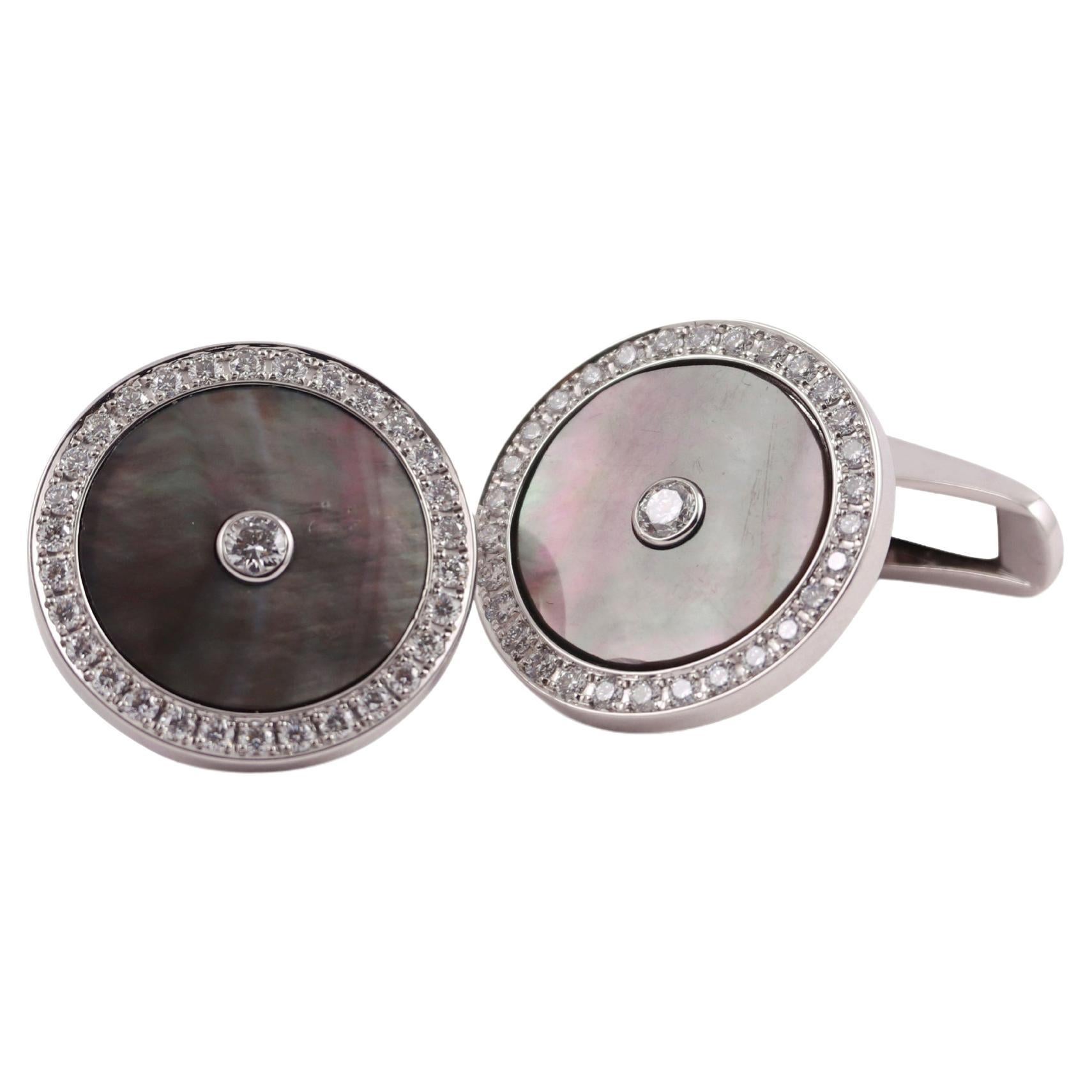 Round Cufflinks - 18k White Gold - 62 Diamonds 0.72 ct Black Mother of Pearl For Sale