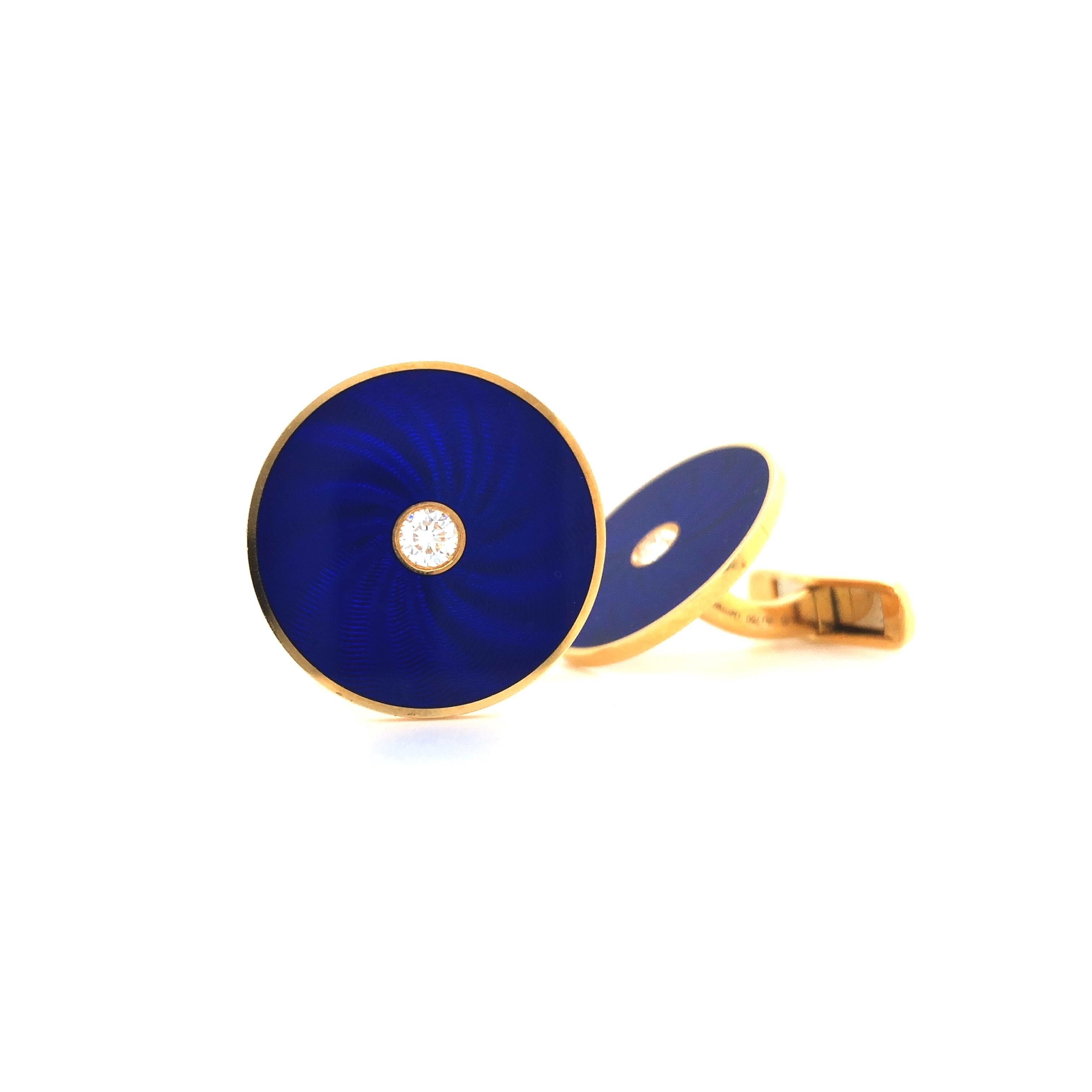 Round Cufflinks, 18k Yellow Gold Navy Blue Guilloche Enamel 2 Diamonds 0.26ct For Sale 1