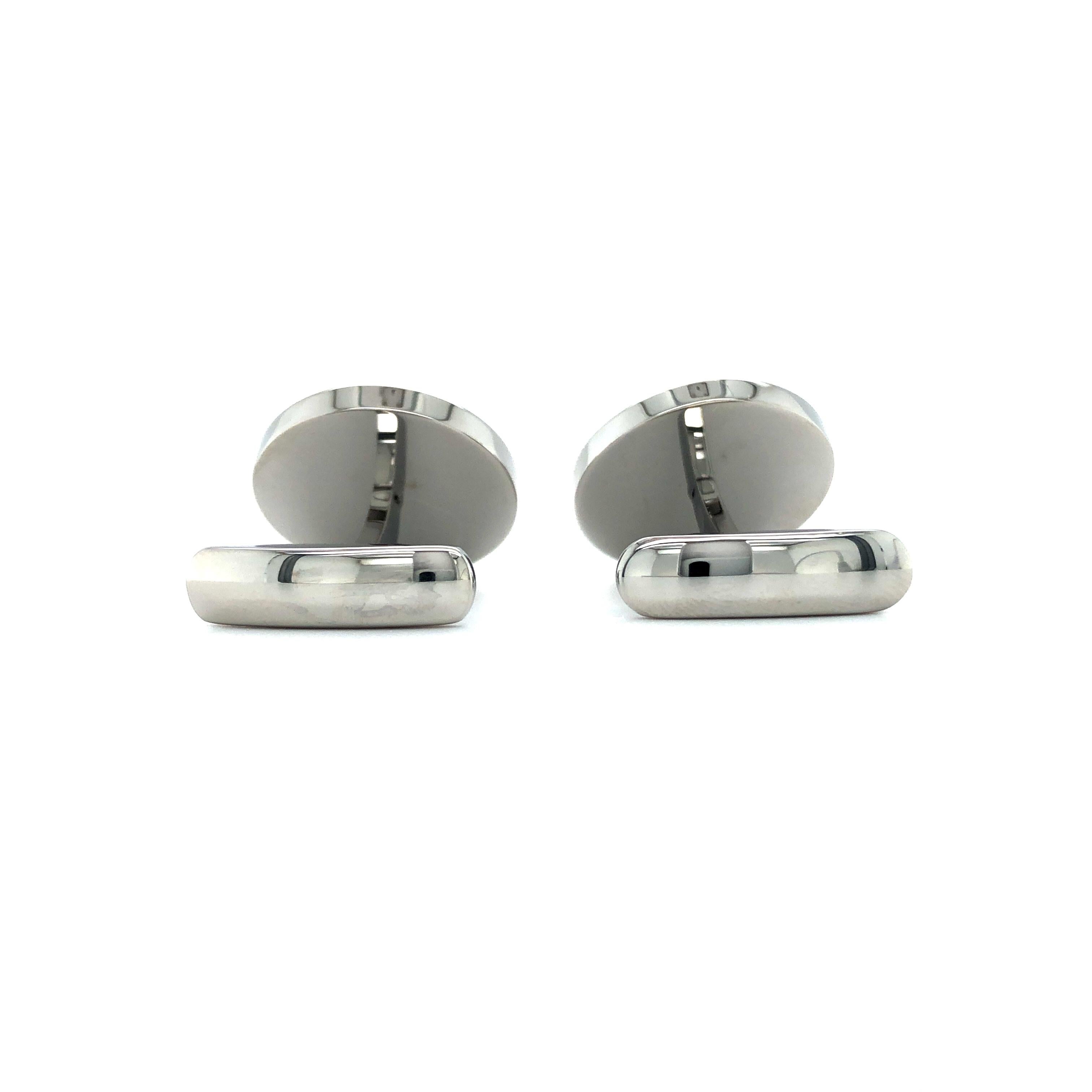 Round Cufflinks Stainless Steel White Mother of Pearl Inlay - 2 Diamonds 0.2ct For Sale 1