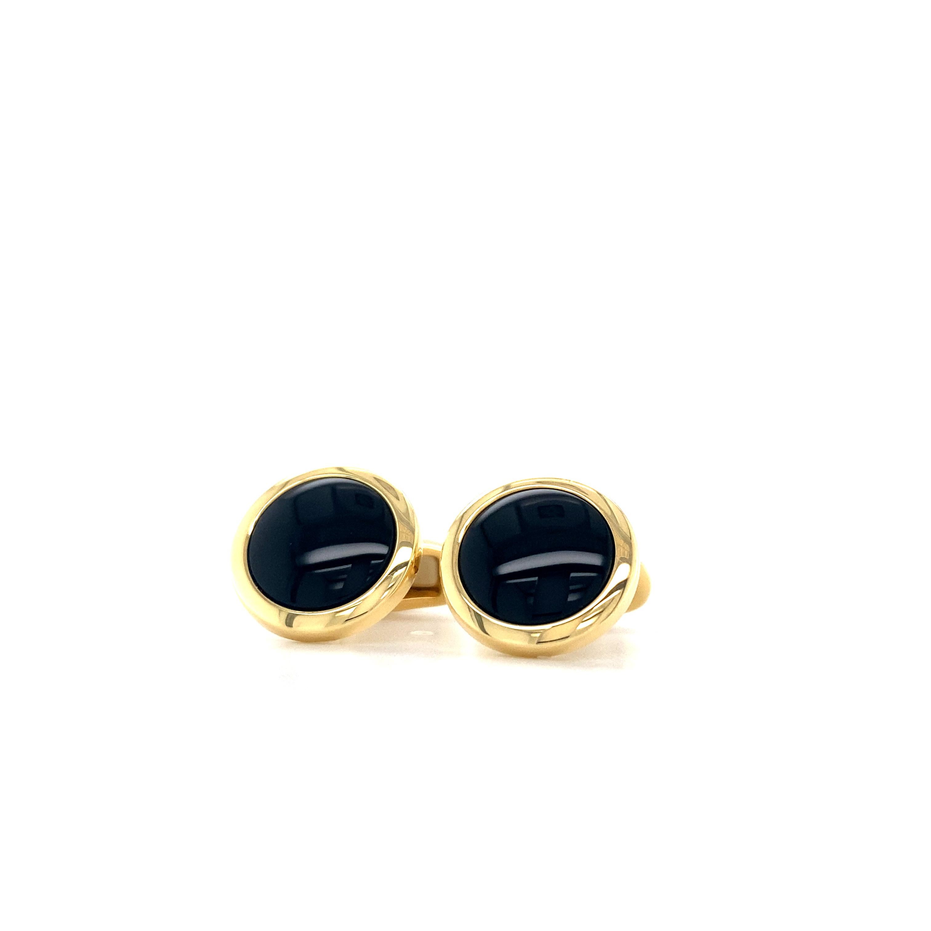 Boutons de manchette ronds avec lunette bombée, or jaune 18k, incrustation d'onyx Unisexe en vente