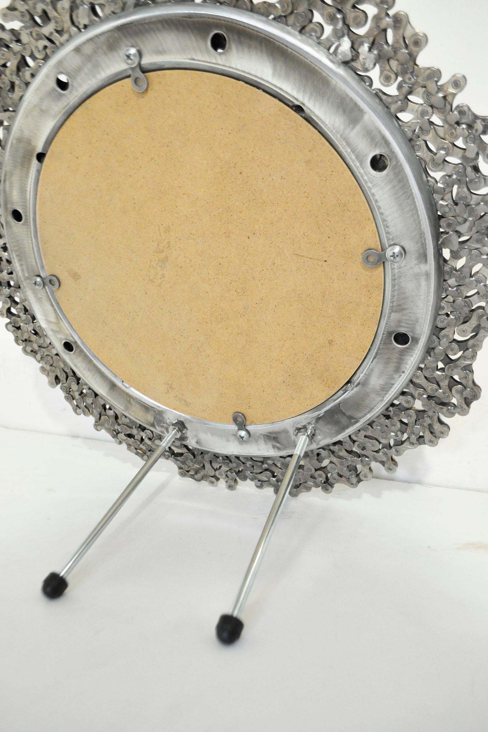 Round Curly Silver Mirror from Bicycle Chain In New Condition In Praha, CZ