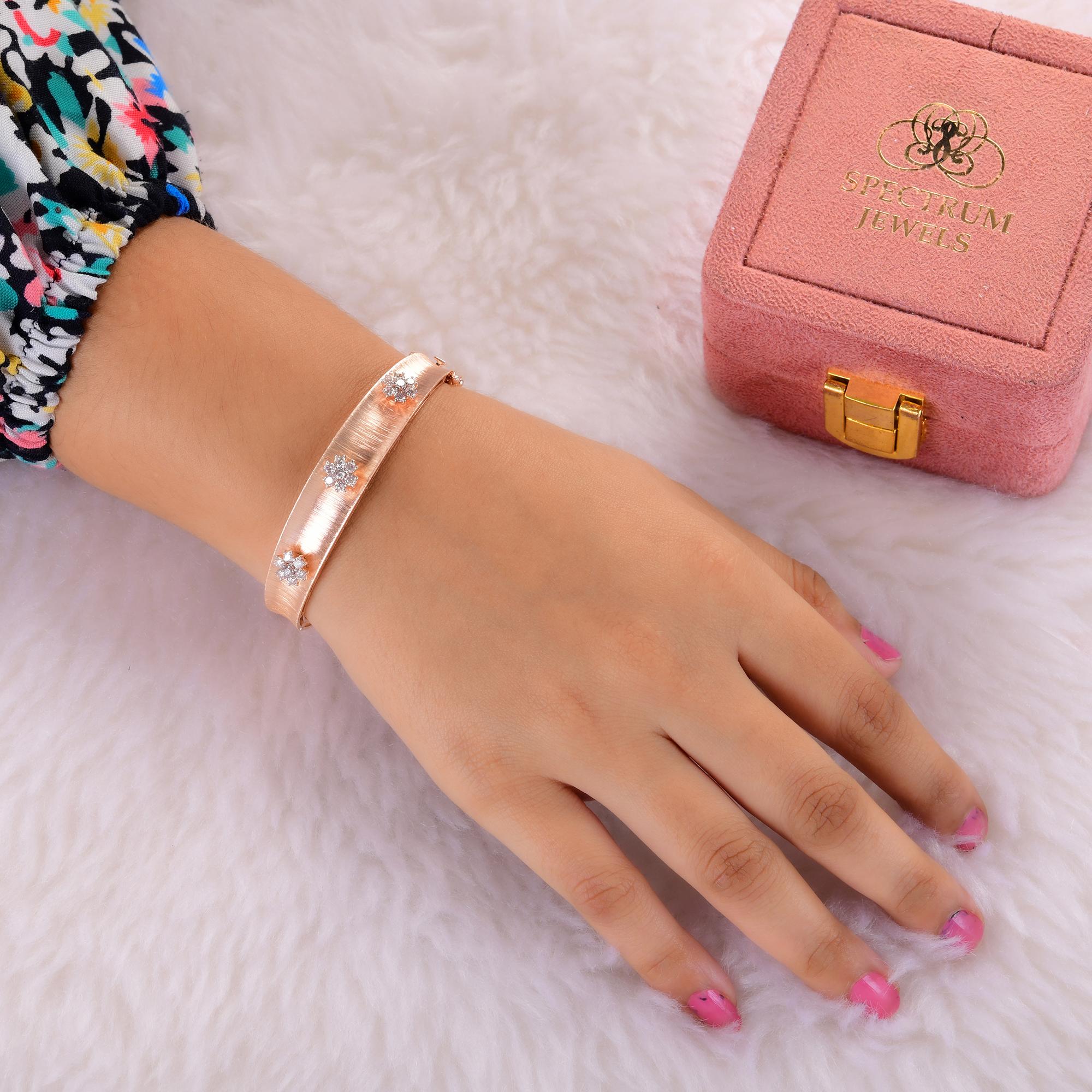 Women's Round Cut 1 Carat SI Clarity HI Color Diamond 18 Karat Rose Gold Flower Bracelet For Sale