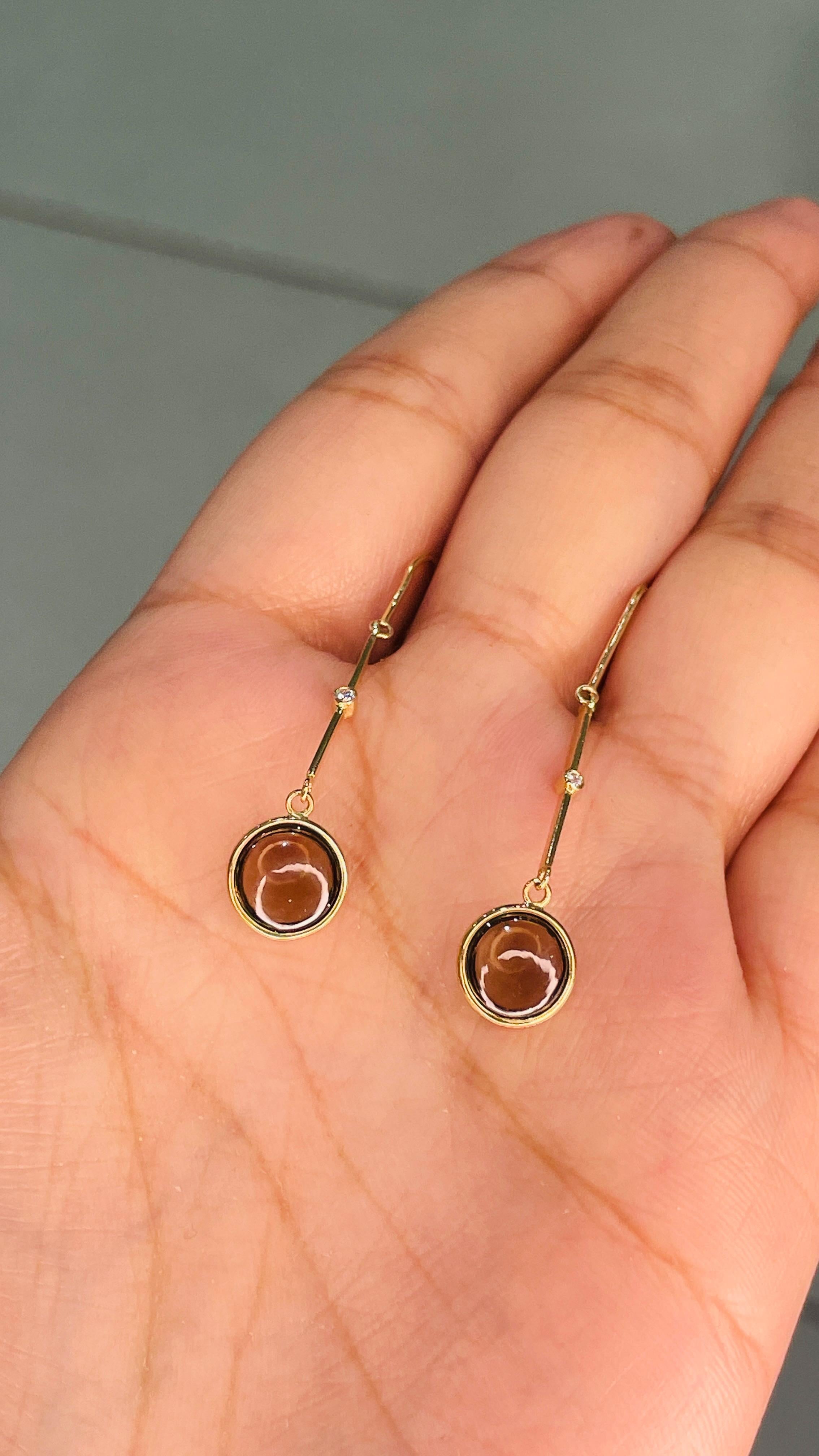 Round Cut 18 Karat Yellow Gold Smoky Topaz Drop Earrings In New Condition In Houston, TX