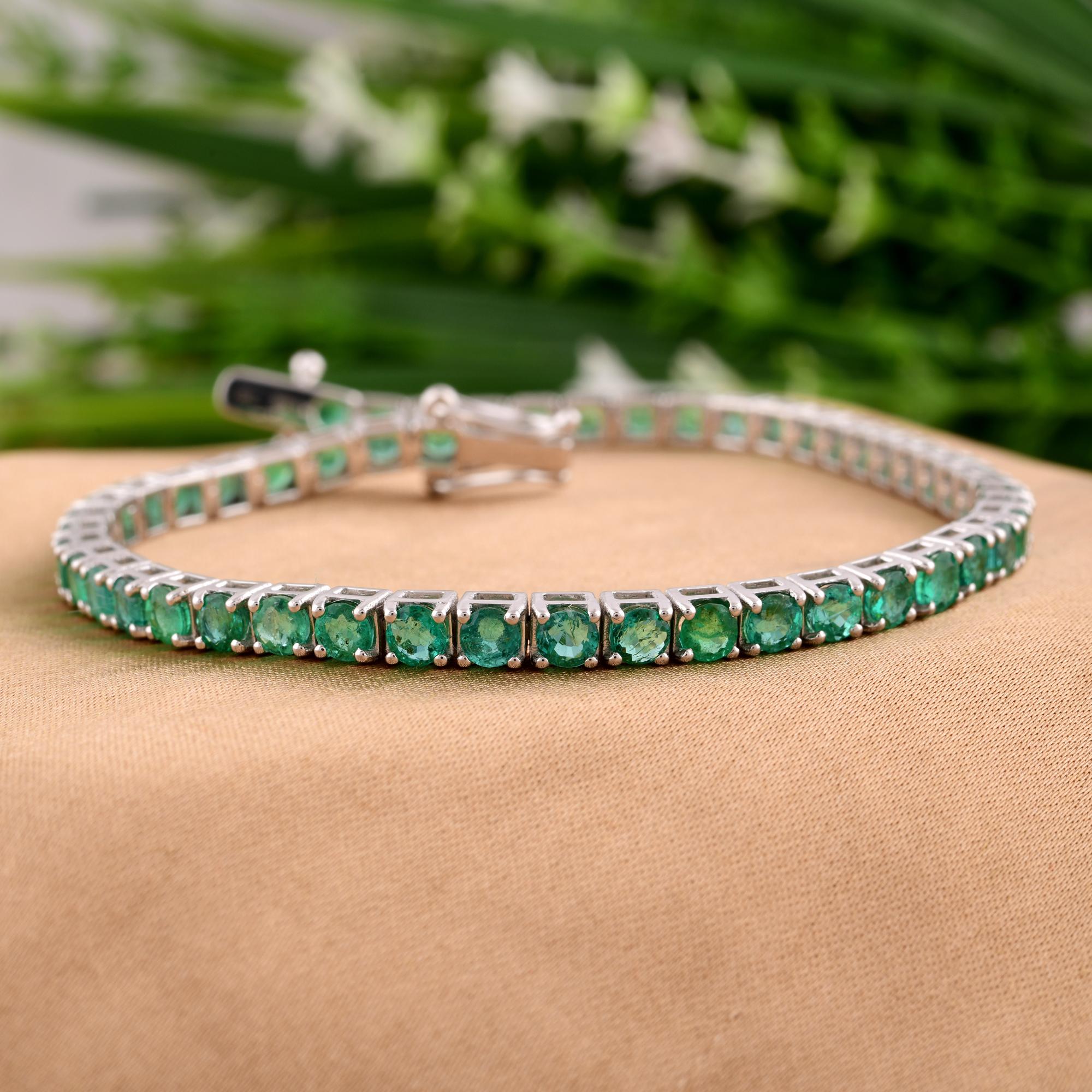 Corte redondo 5.80Ct Esmeralda de Zambia Piedra Preciosa Pulsera de Tenis Joyería de Oro Blanco de 14k en Nuevo estado para la venta en Diera, Dubai