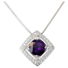 Collier pendentif en or blanc 14 carats avec améthyste de taille ronde et diamant