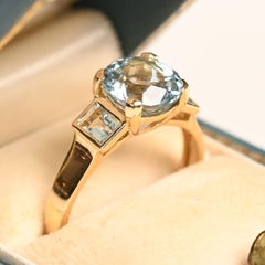 Aquamarine Gold Ring. 1.90ct Round Aquamarine Engagement Ring 18K Yellow Gold