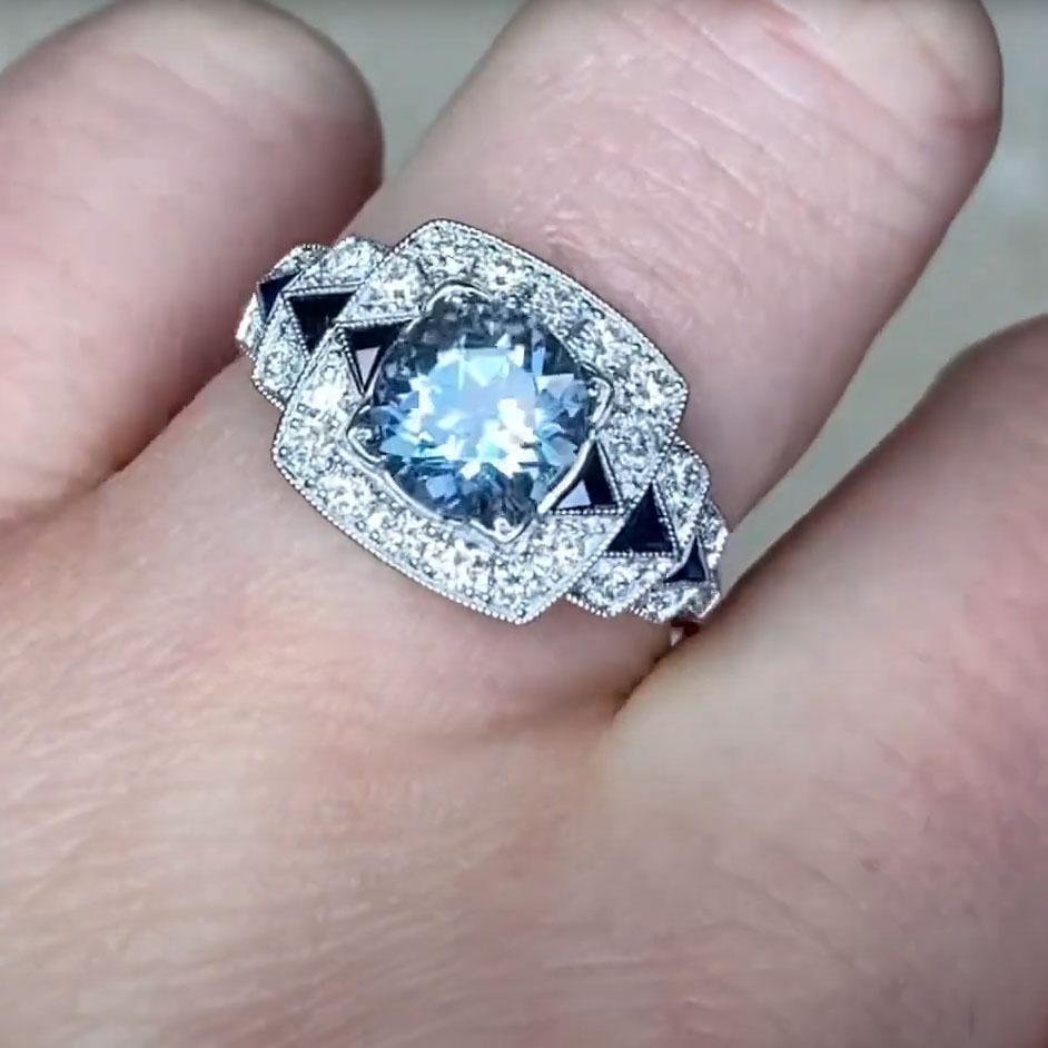 Bague halo en platine avec aigue-marine de taille ronde (environ 1,20 carats) et diamant Pour femmes en vente