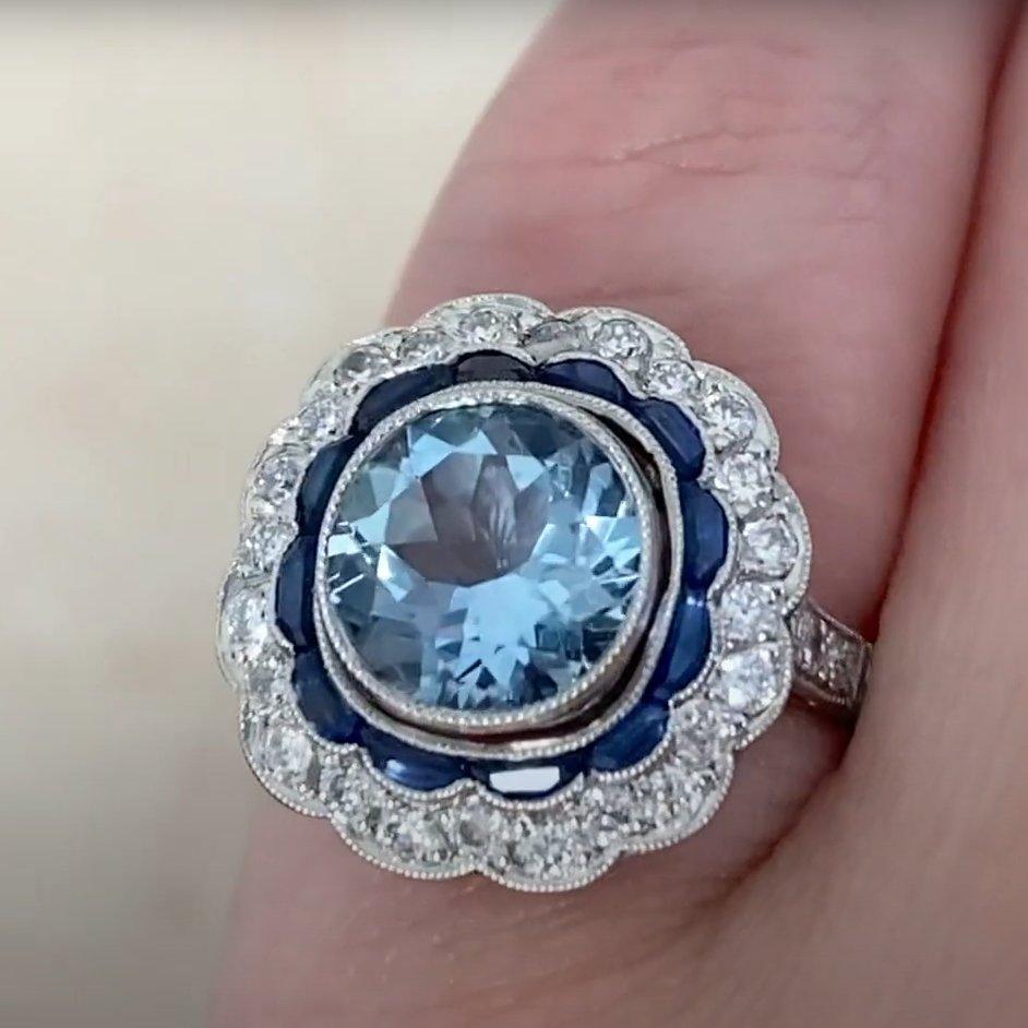 Donna Anello a doppio anello con acquamarina taglio rotondo (circa 1,60 carati), platino in vendita