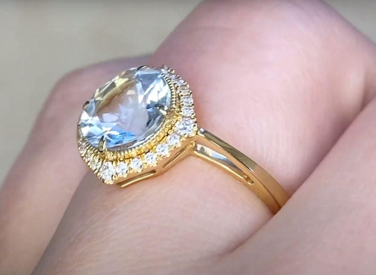 Round Cut Aquamarine Engagement Ring, Diamond Halo, 18k Yellow Gold For Sale 2