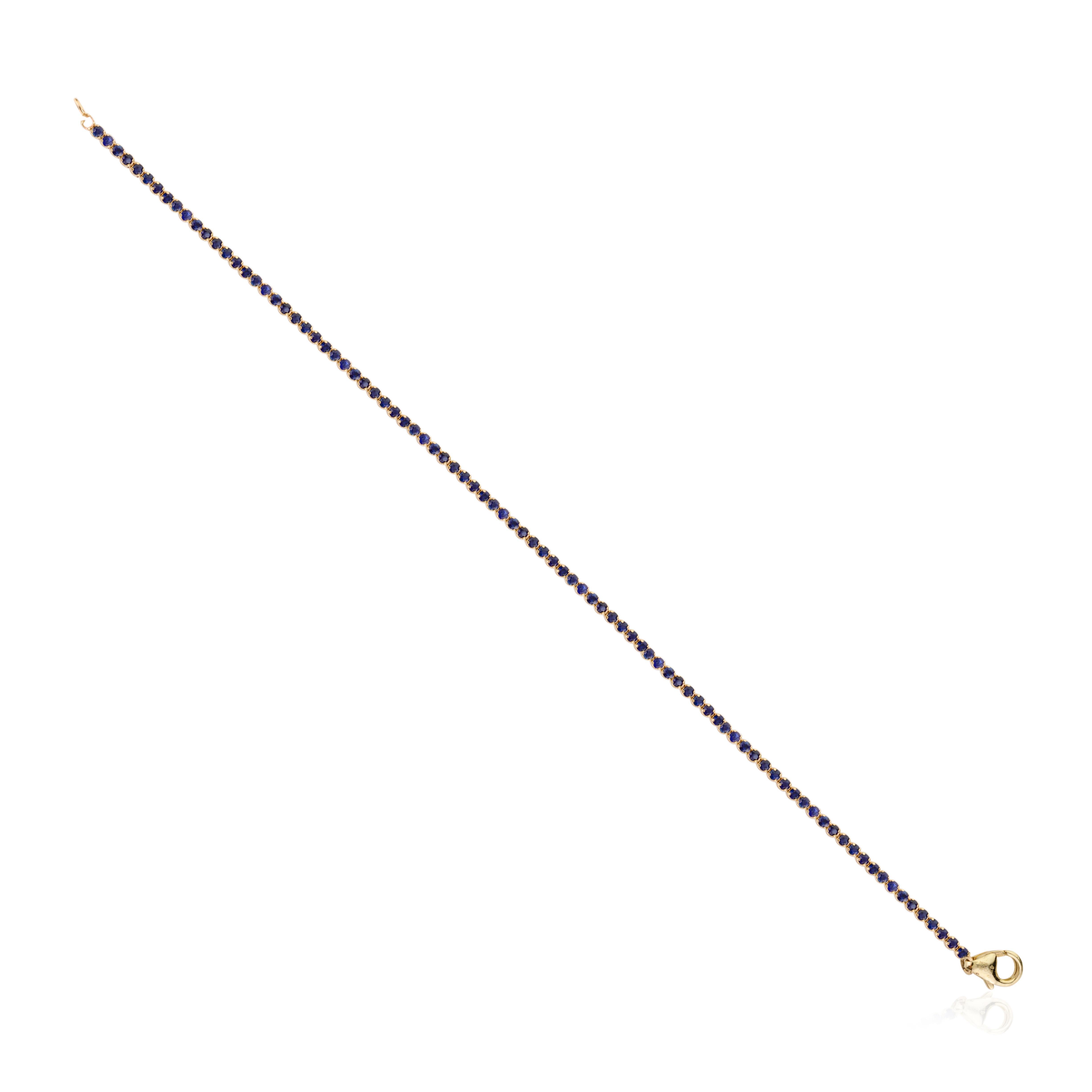 Round Cut Blue Sapphire Sleek Bracelet in 14K Yellow Gold for Valentine Gifts For Sale 2