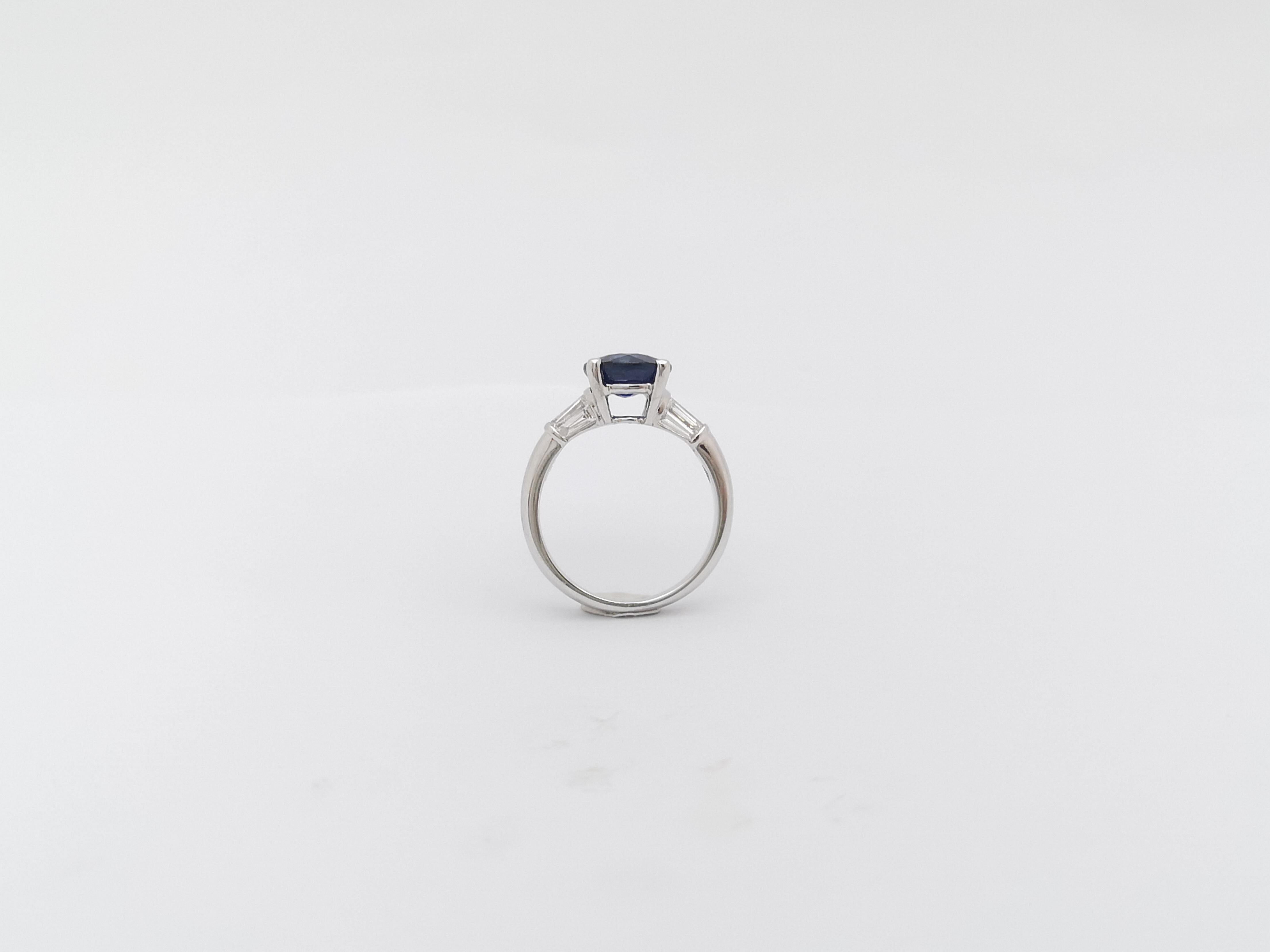 Round Cut Blue Sapphire with Diamond Ring Set in 18 Karat White Gold Settings For Sale 7