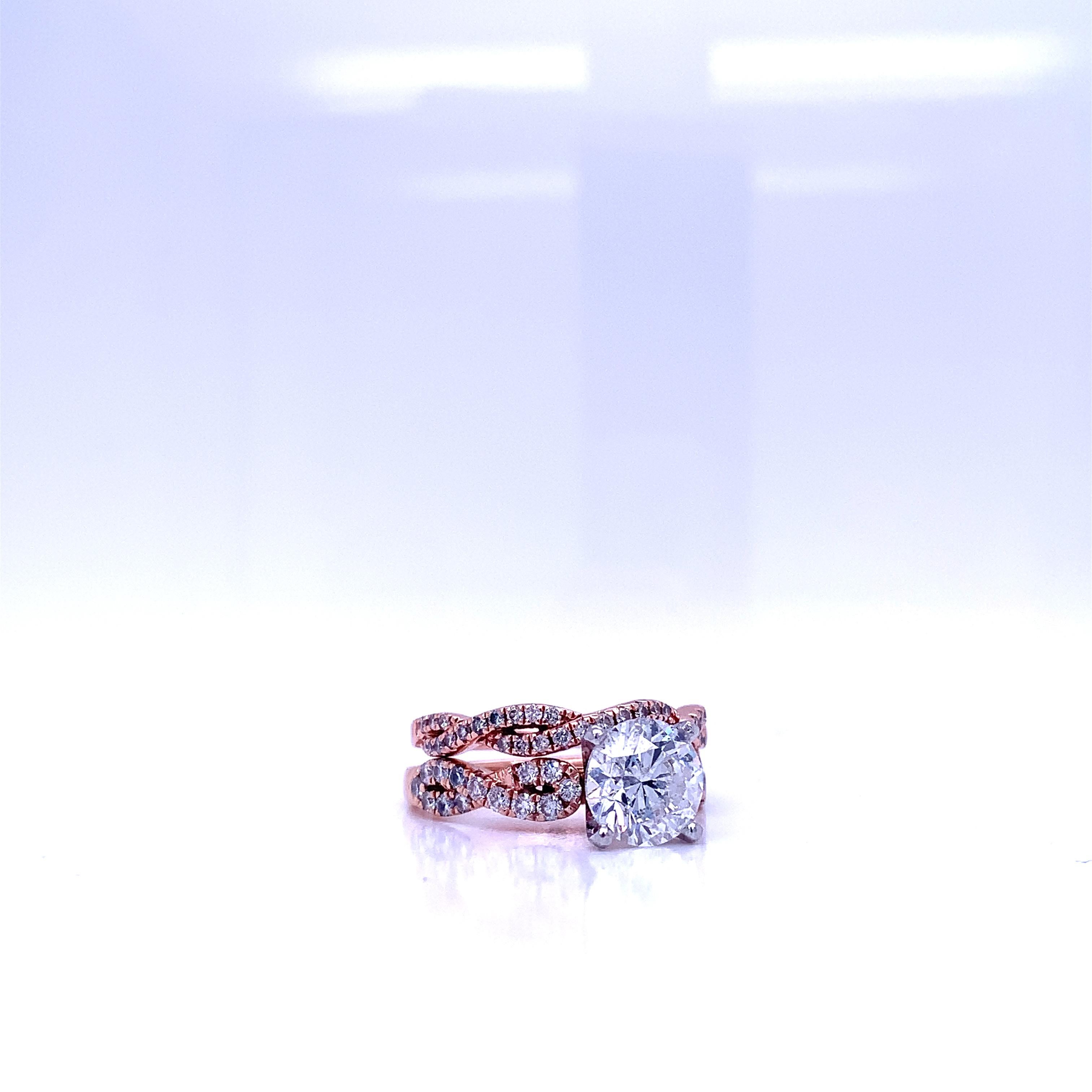 Women's or Men's Round Cut Diamond 2.08 Carat Ring Set in 14k Rose Gold For Sale