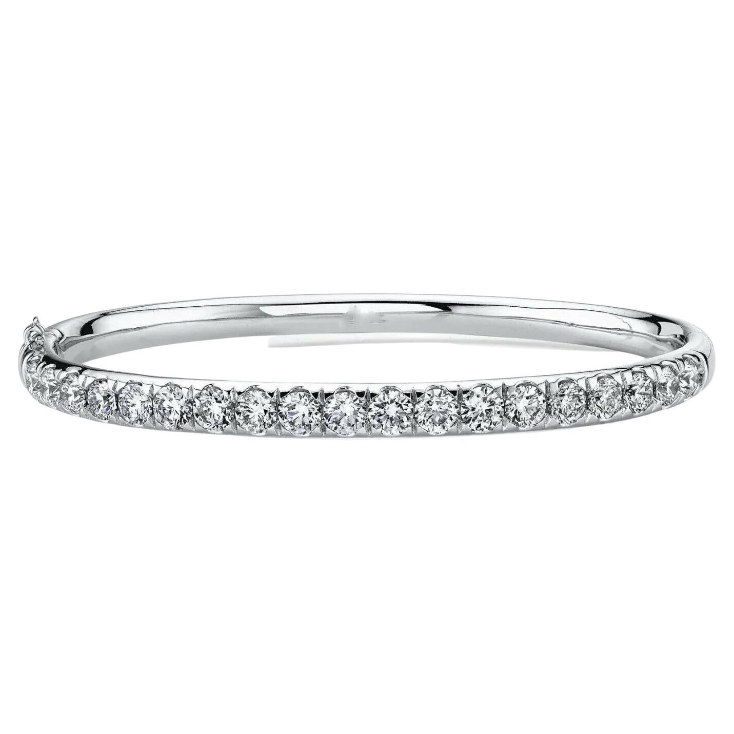 Round Cut Diamond 3.95 Total Carat Weight White Gold Bangle Bracelet For Sale