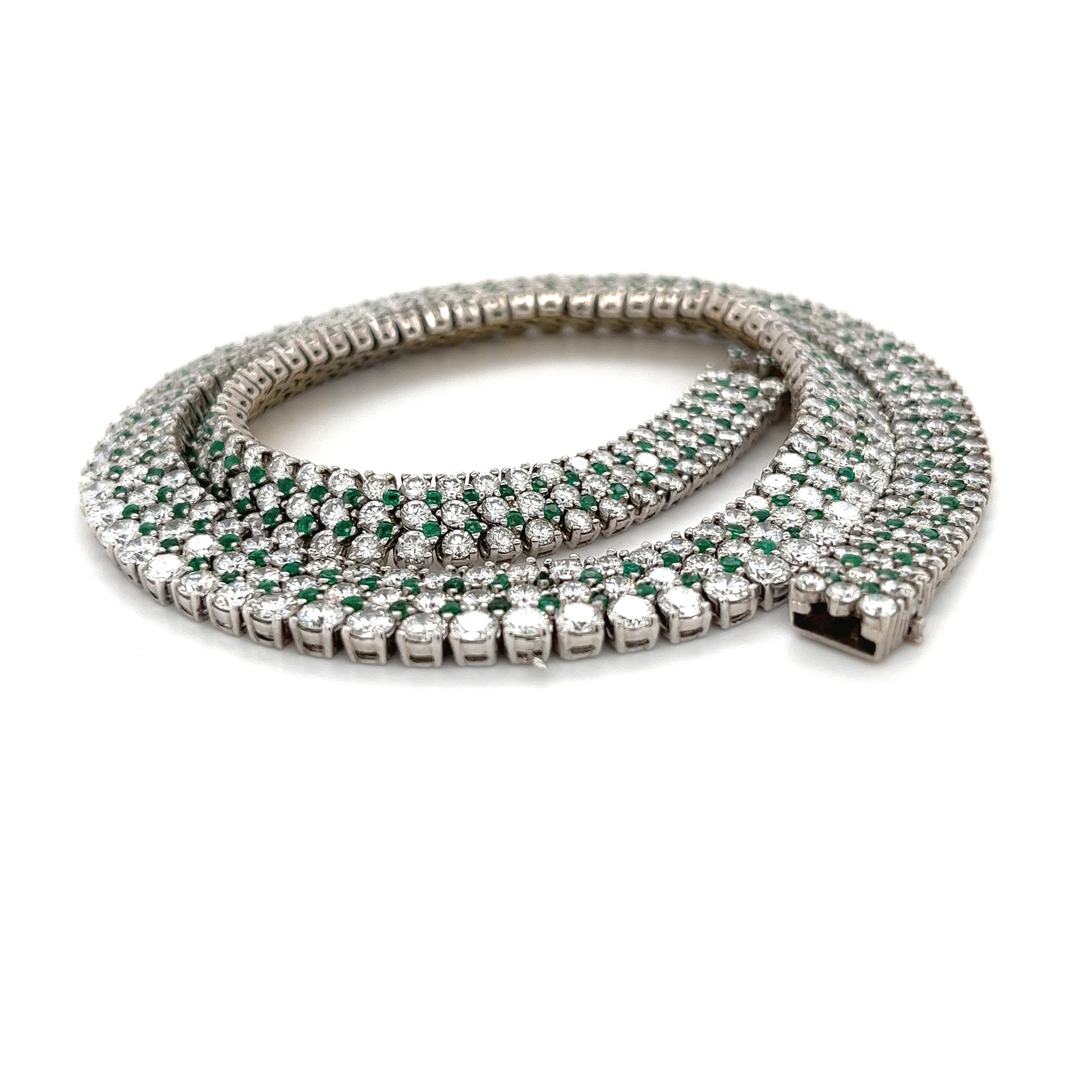 Round Cut Diamond and Emerald Flexible Choker in 18k white gold  For Sale 1