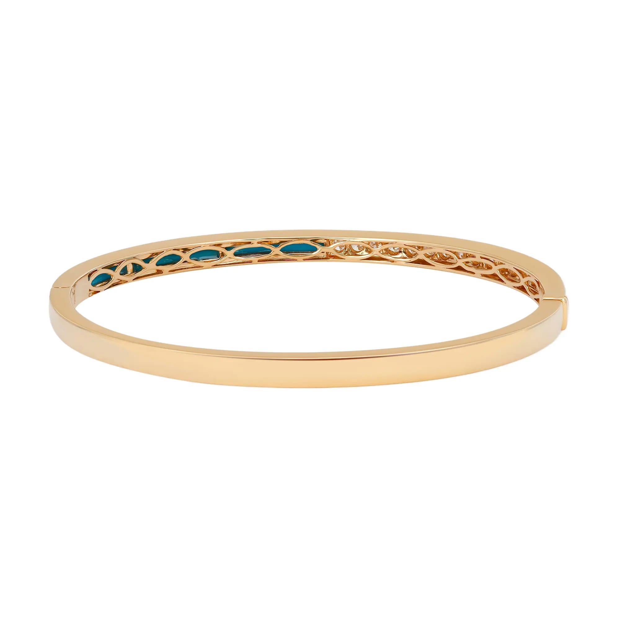 Taille ronde Bracelet jonc en or jaune 18 carats, diamants taille ronde et émail bleu 0,73 carat en vente