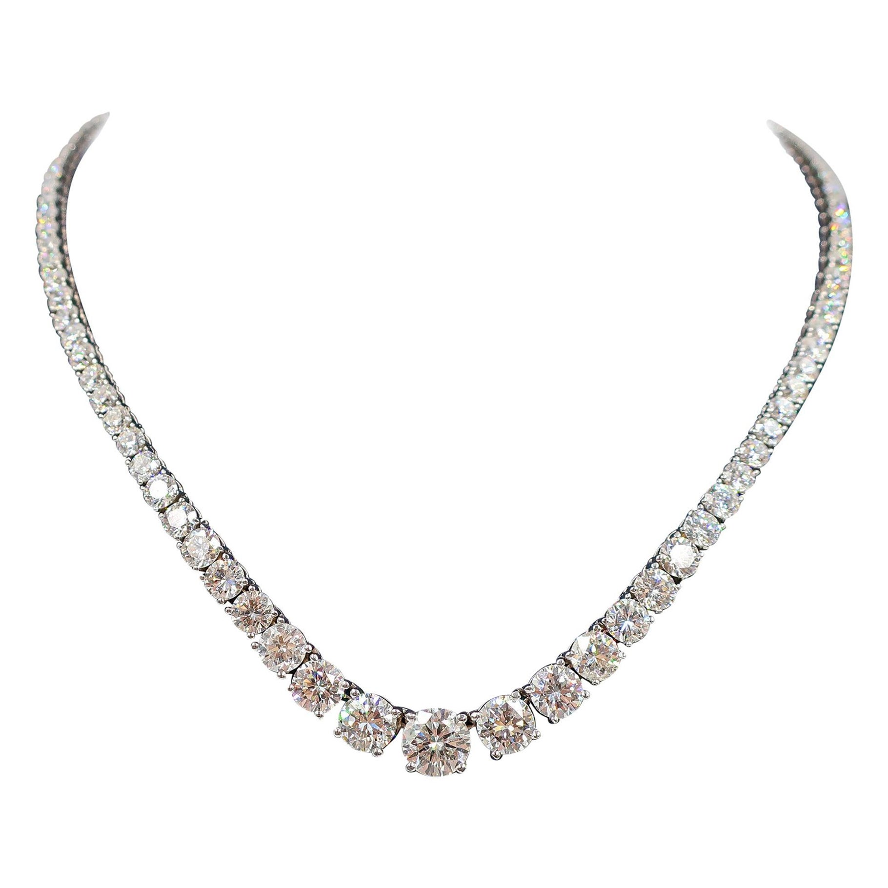 Moderne Collier gradué Riviera en diamants taille ronde en vente