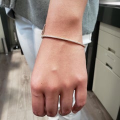 Round Cut Diamond Rose Gold Bangle Bracelet