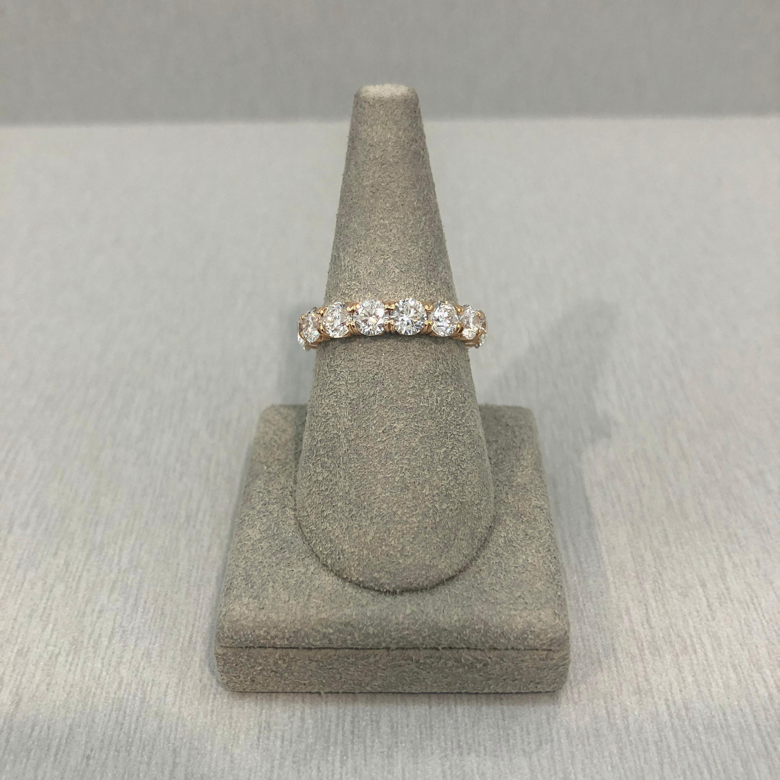 Roman Malakov 3.80 Carats Total Brilliant Round Diamond Eternity Wedding Band In New Condition For Sale In New York, NY