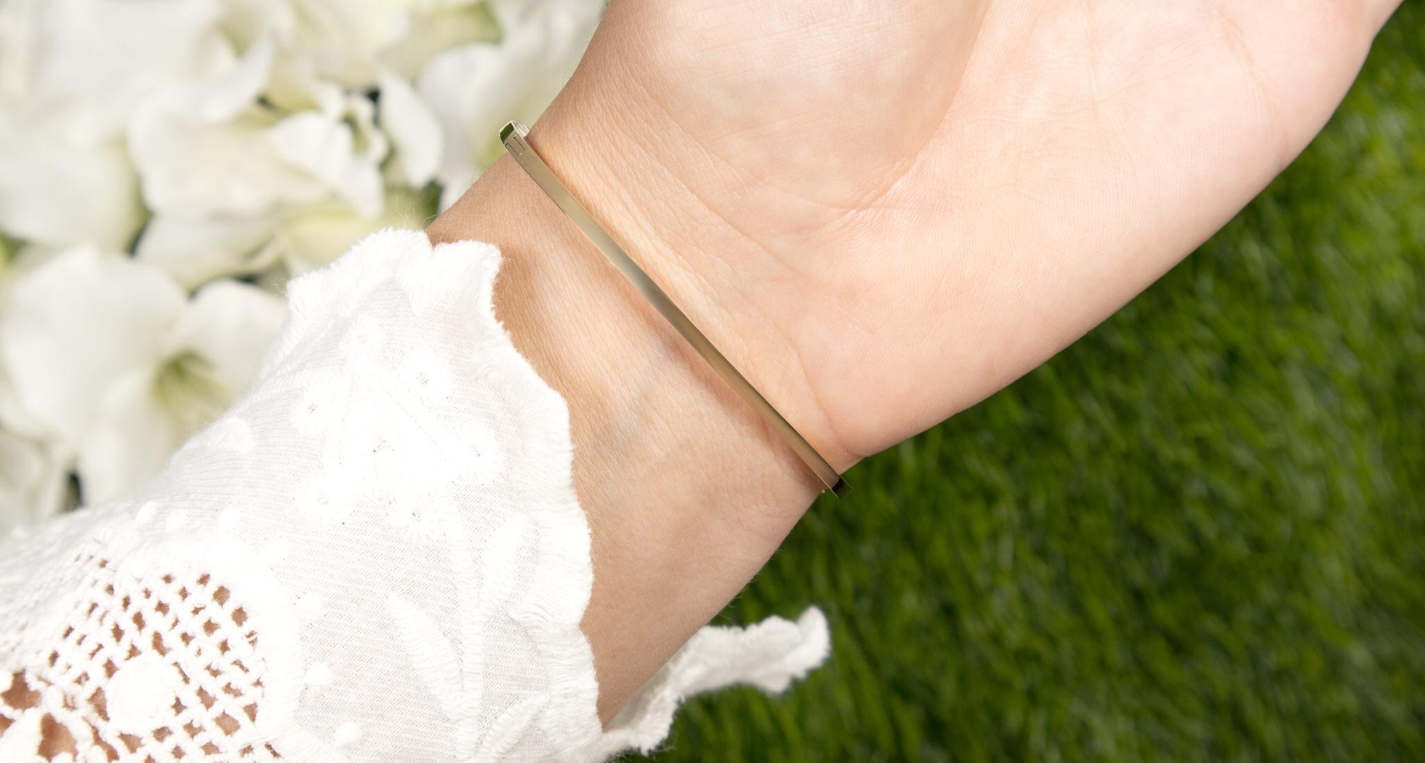Contemporary Round Cut Diamond Tennis Bracelet 14K Yellow Gold For Sale