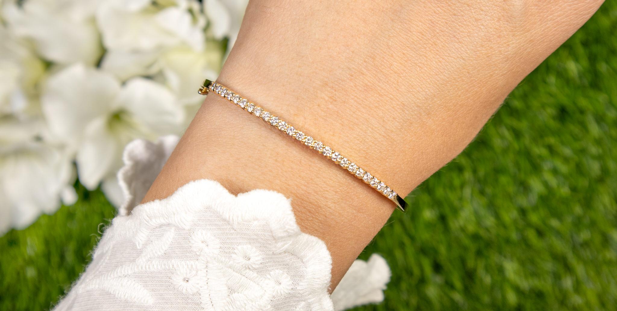 Round Cut Diamond Tennis Bracelet 14K Yellow Gold For Sale 1