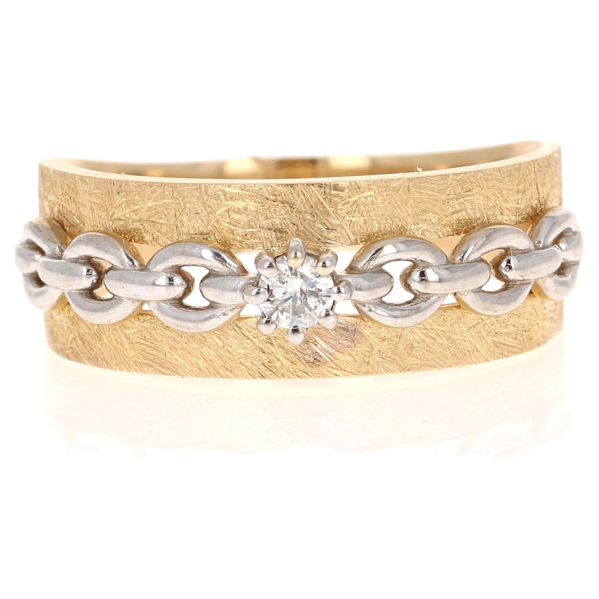 Round Cut Diamond Yellow Gold Band