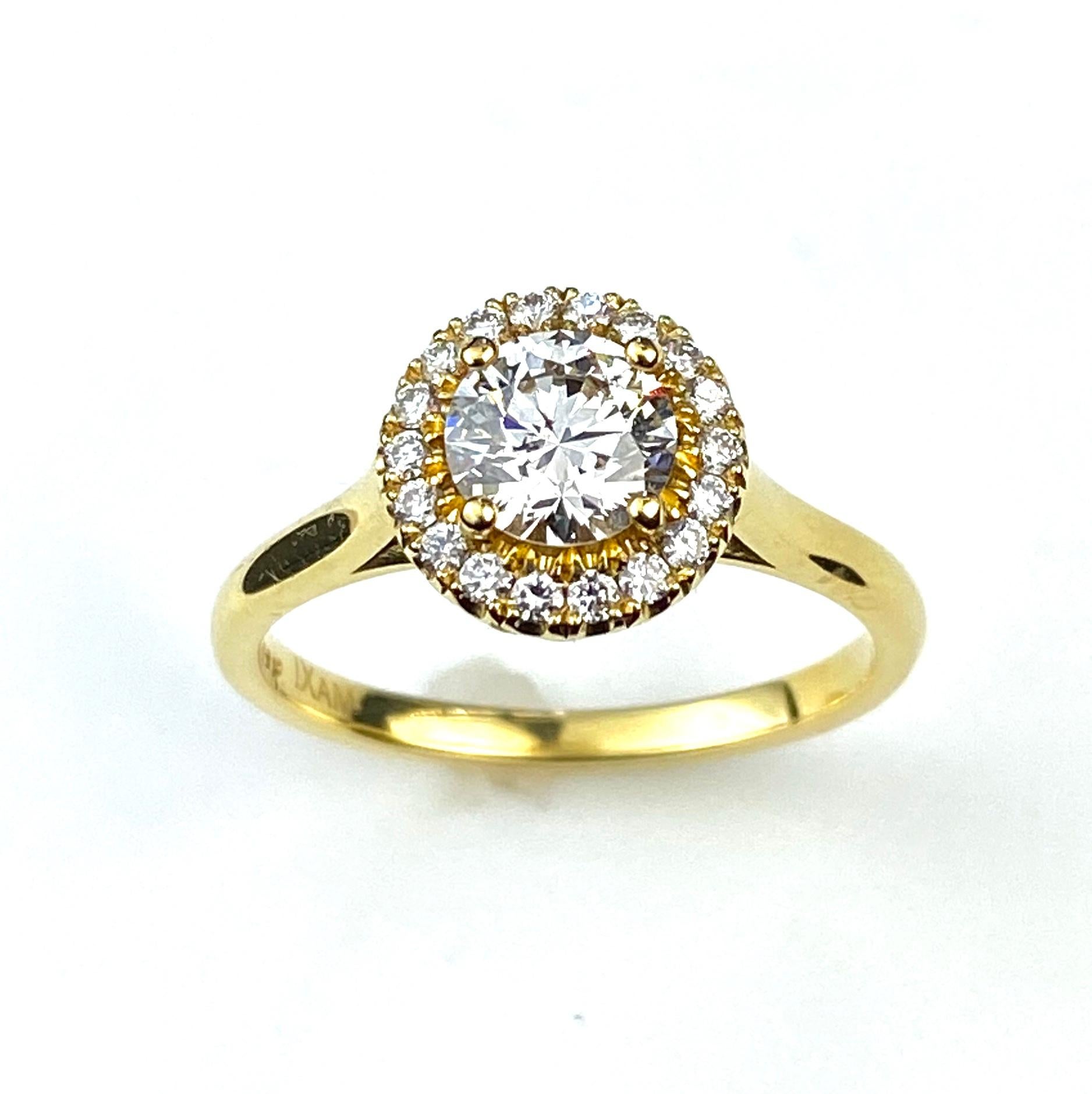 Round Cut Diamond Yellow Gold Engagement Ring with Halo and Basket Setting In New Condition For Sale In Toronto, Ontario