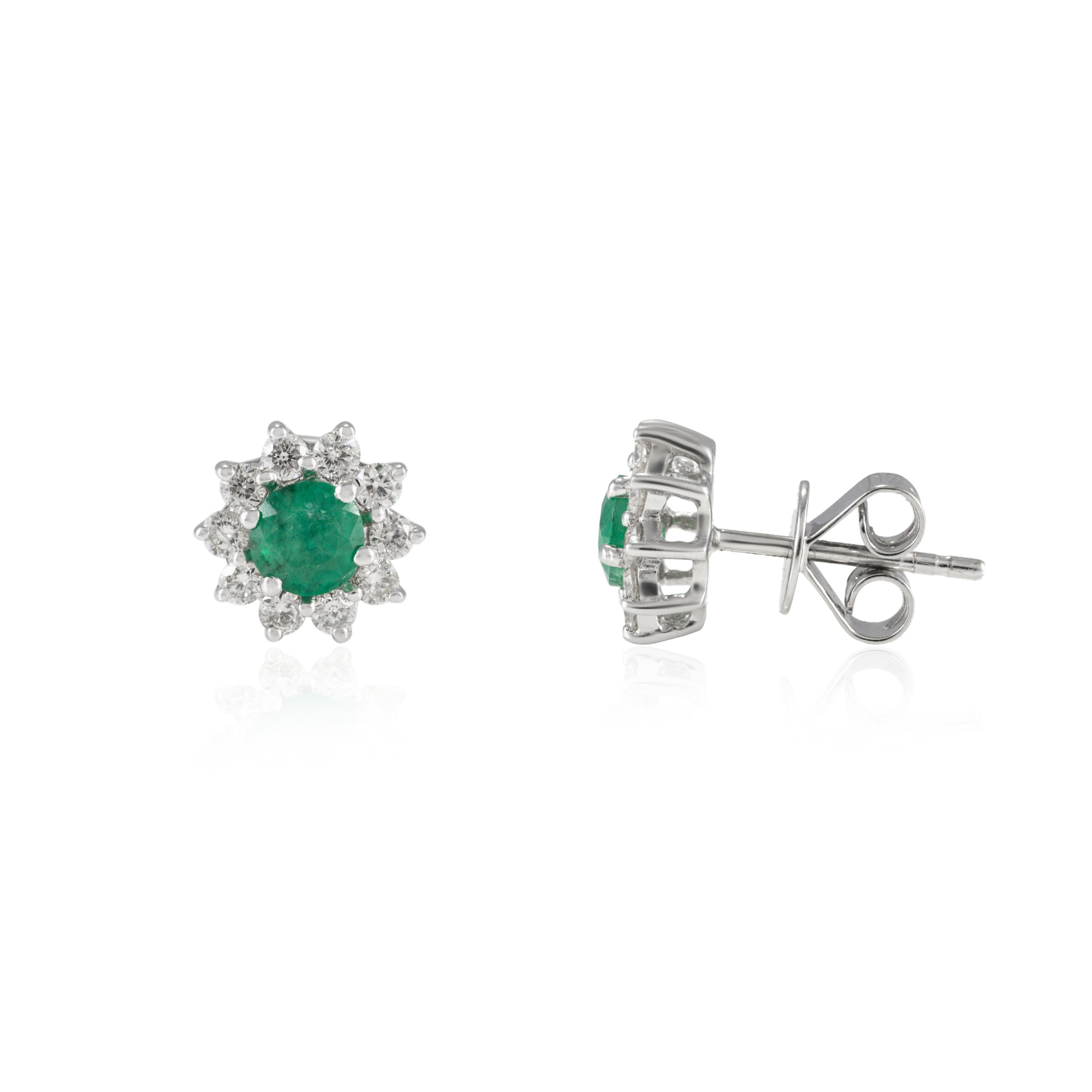 Round Cut Emerald and Diamond Halo Stud Earrings in Solid 18k White Gold In New Condition For Sale In Houston, TX