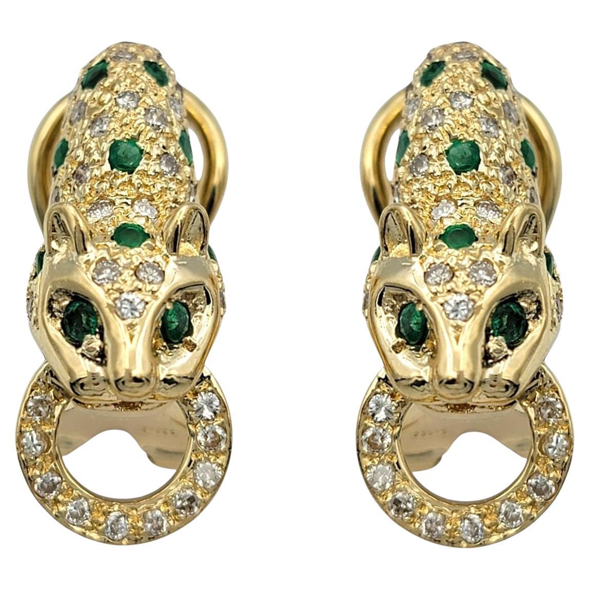 Orecchini con smeraldo taglio rotondo e diamante Panther Omega Back in oro giallo 14 carati