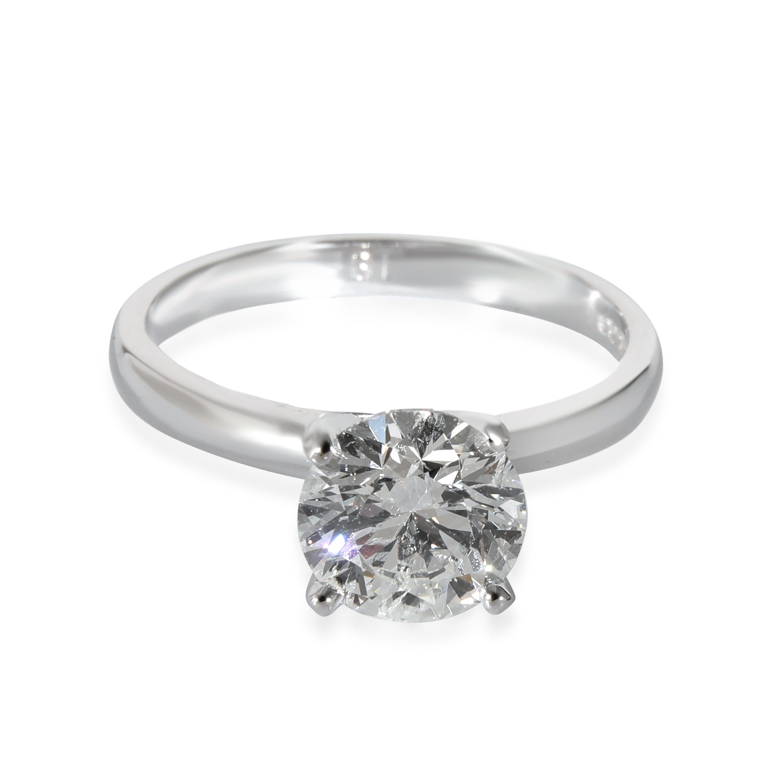 Women's Round Cut Engagement Ring in Platinum D SI1 1.51 CTW For Sale