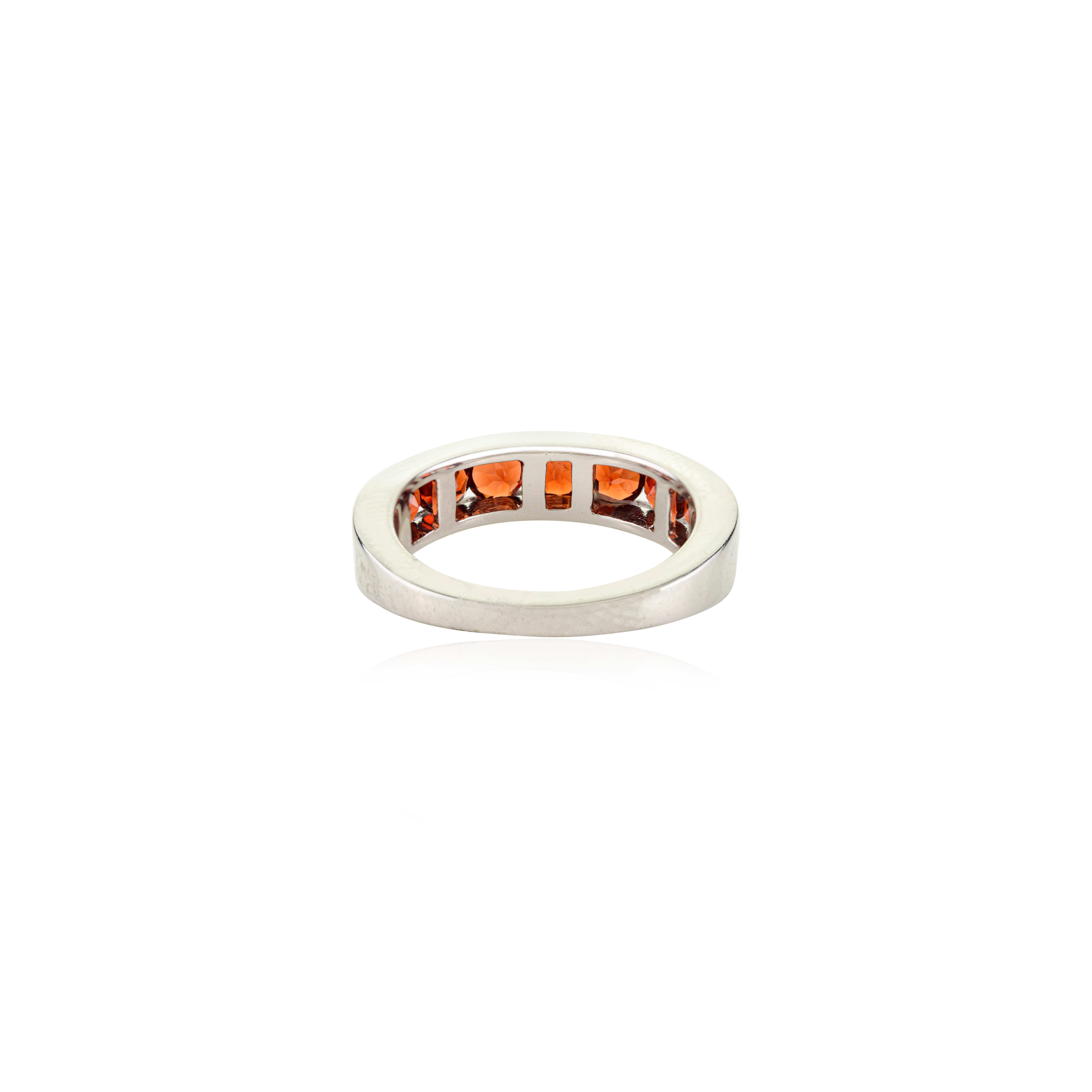 Im Angebot: Round Cut Granat Edelstein halbe Ewigkeit Band Ring in Silber perfektes Geschenk für Sie () 9