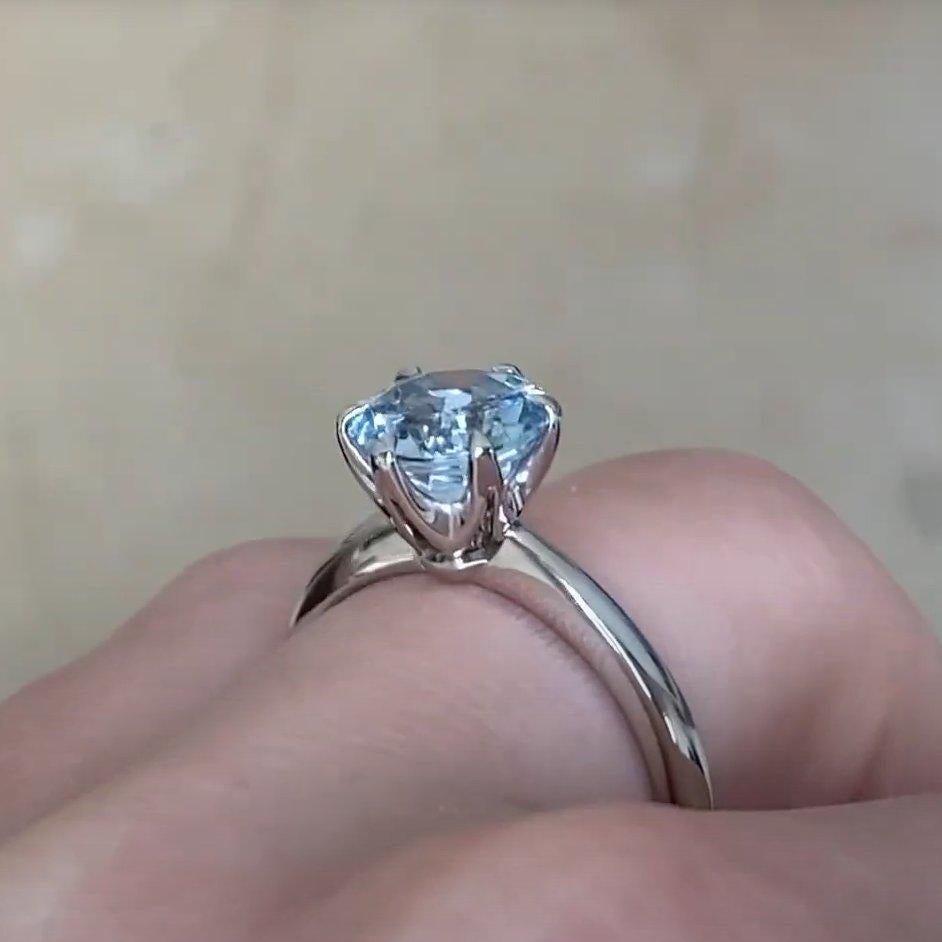 Solitärring, Platin mit natürlichem Aquamarin im Rundschliff ( ca. 1,60 Karat) im Angebot 1