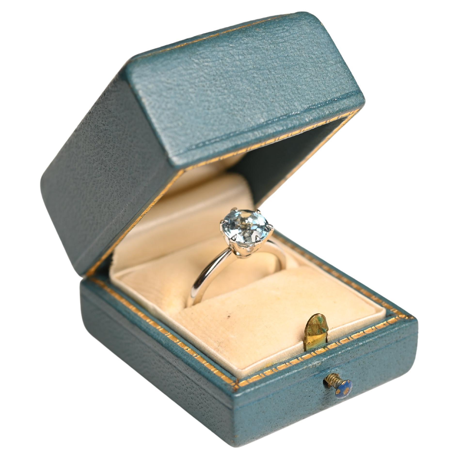 Anello solitario con acquamarina naturale taglio rotondo (circa 1,60 carati), platino